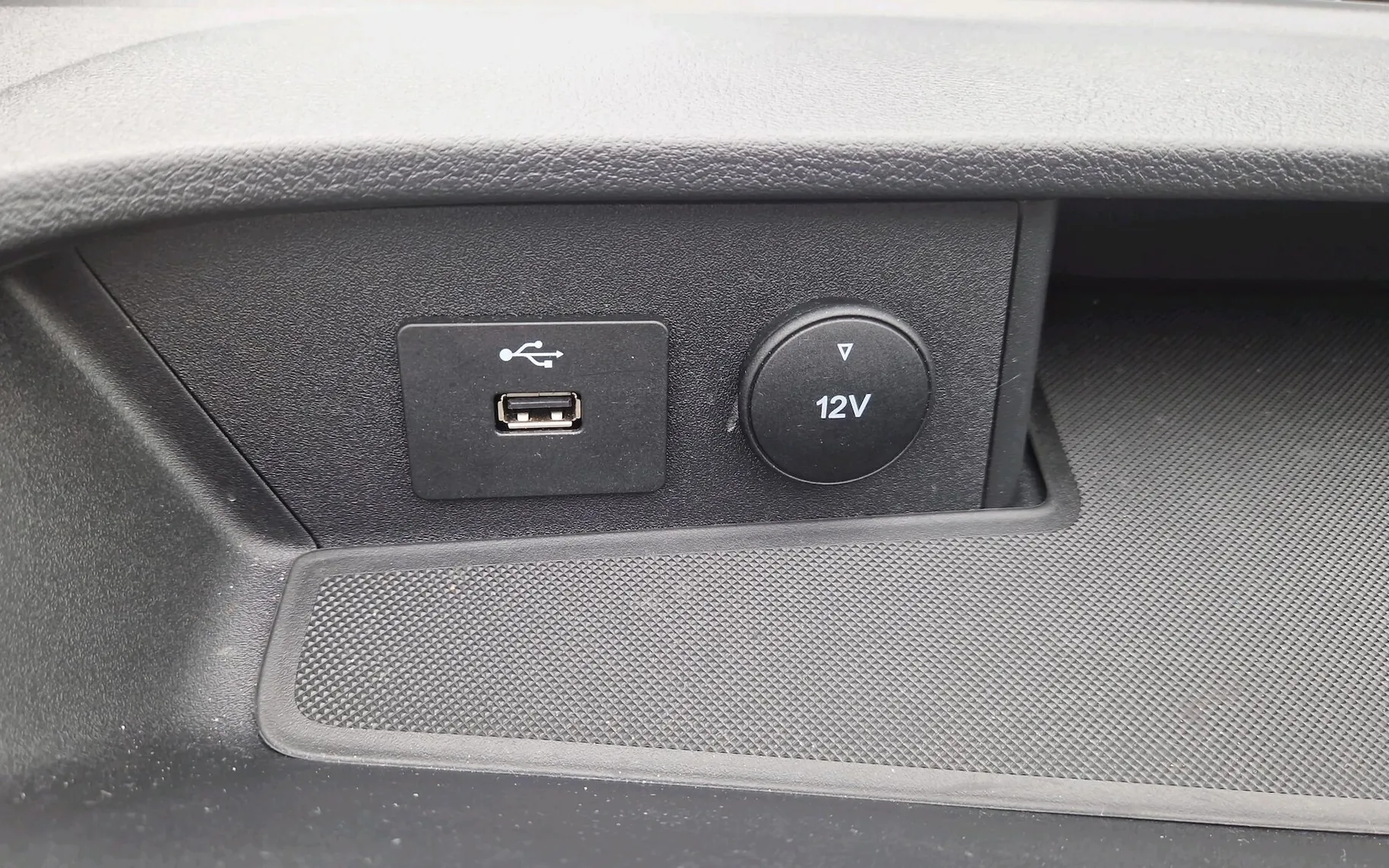 Zunanja slika - Ford Transit Custom - 2.0TDCI-9X SEDEŽ-2X KLIMA-ZIM.PAKET - 11