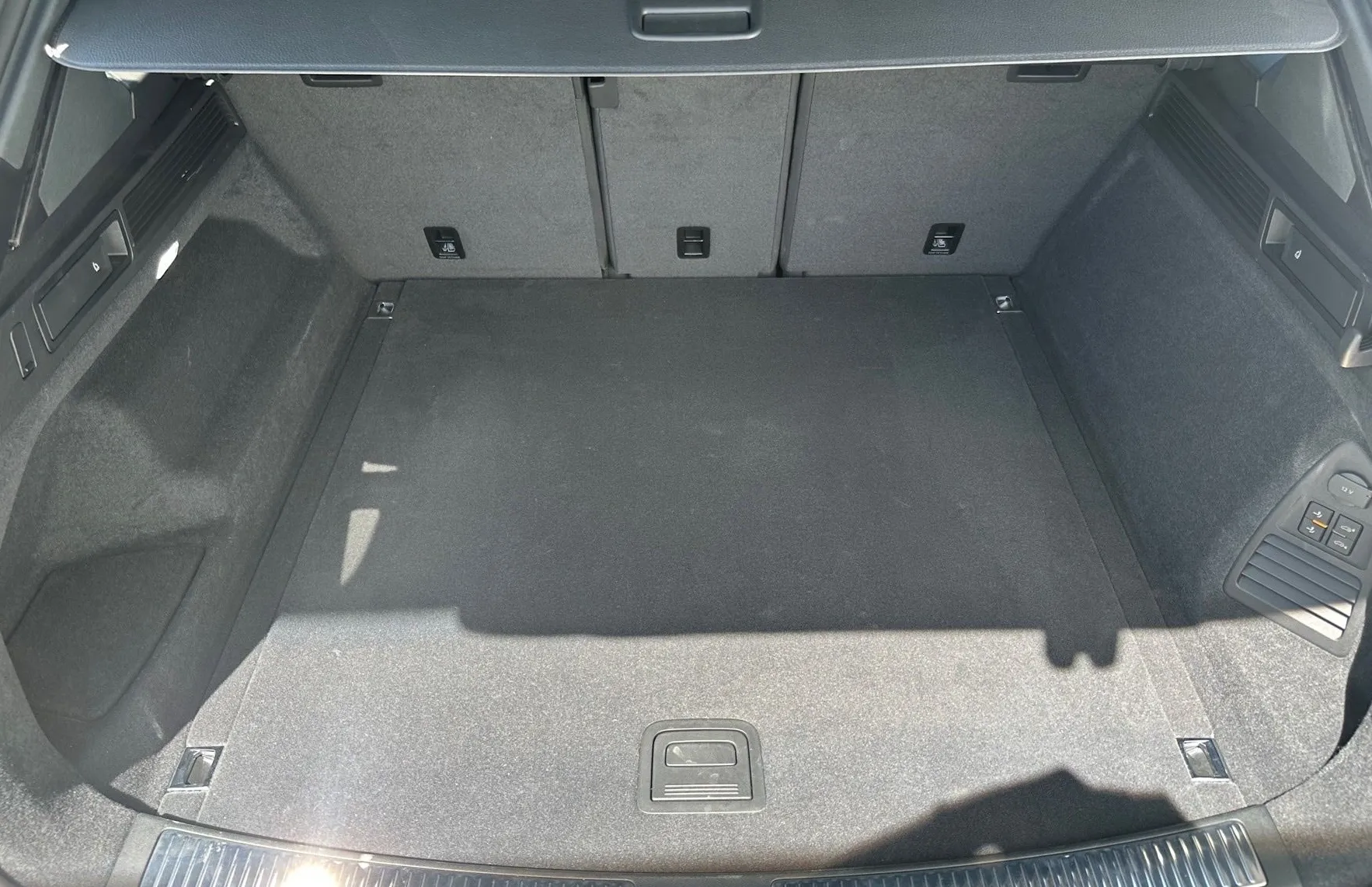 Zunanja slika - VW Touareg - 4motion V6 TDI BMT R-Line Tiptronic - 11