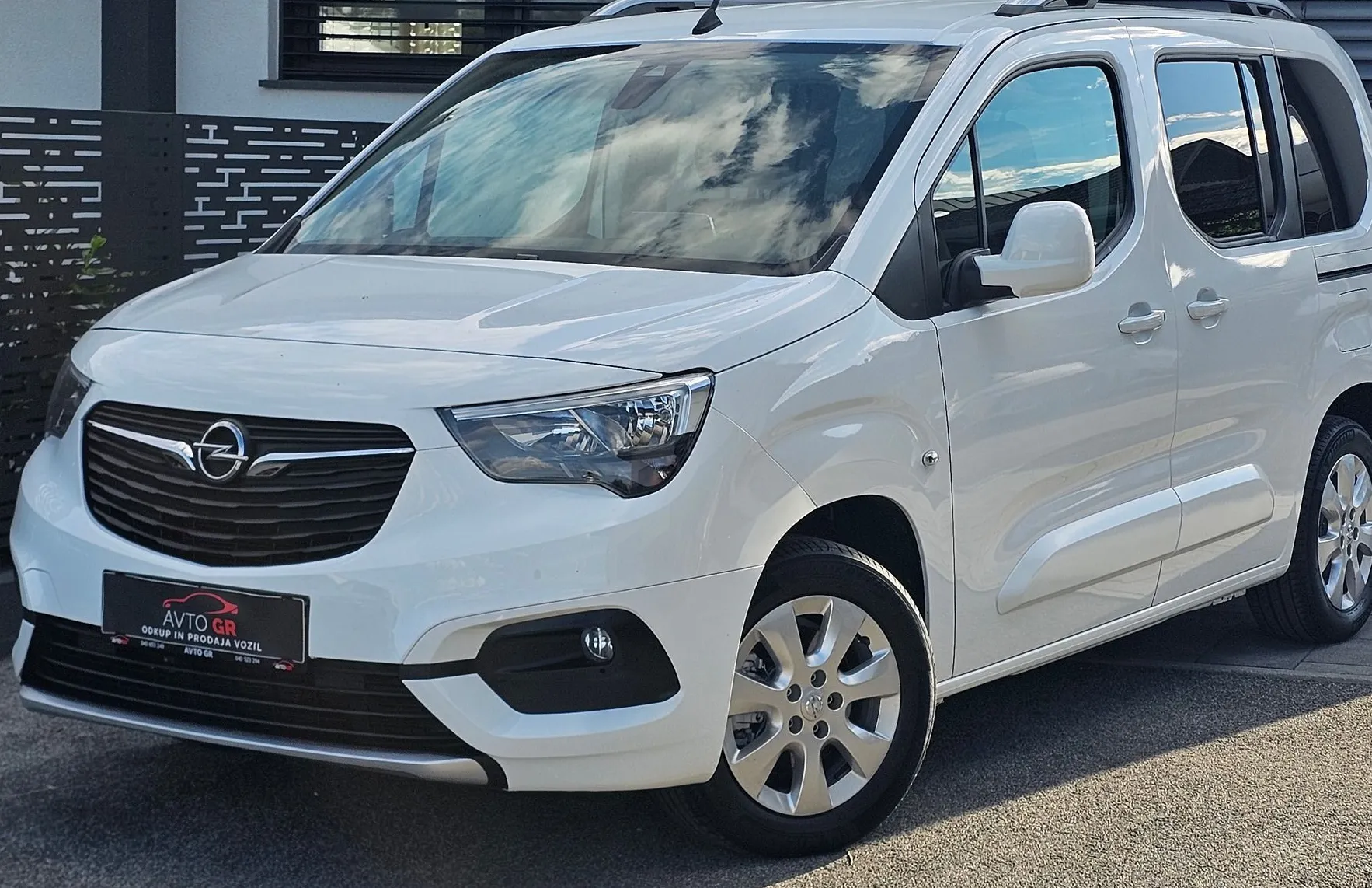 Zunanja slika - Opel Combo - 1.5 CDTI-Life-AUT. Le 125.000km-ODLIČEN-LED-Start- - 14
