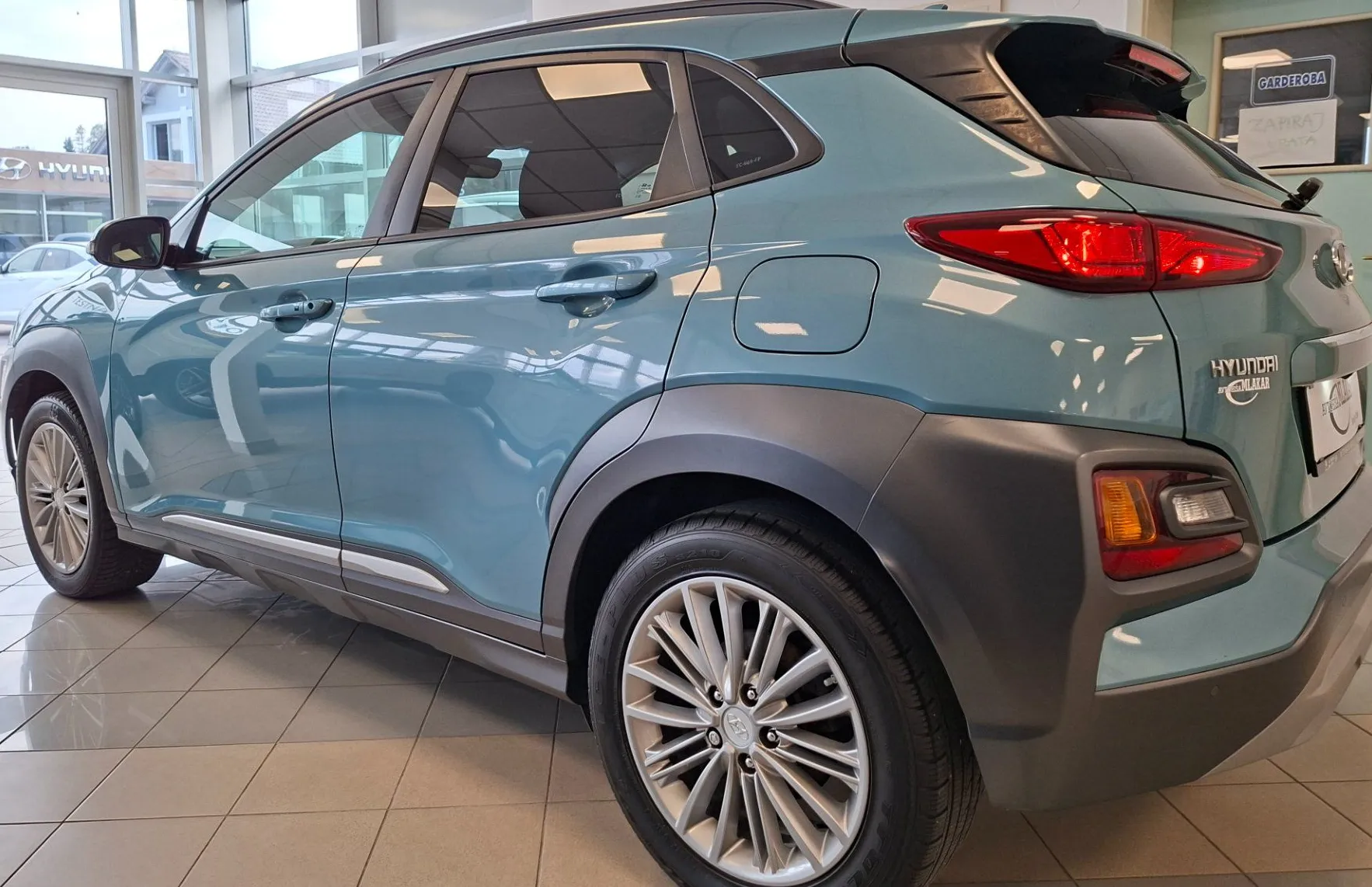 Zunanja slika - Hyundai Kona - 1.0 T-GDI 120 Impression-LED-NAVI-KAMERA-HEAD UP - 3