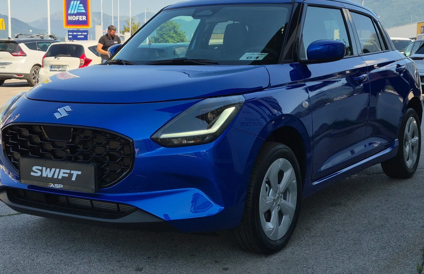 Zunanja slika - Suzuki Swift - 1.2 Dualjet AllGrip Hibrid Premium - 3