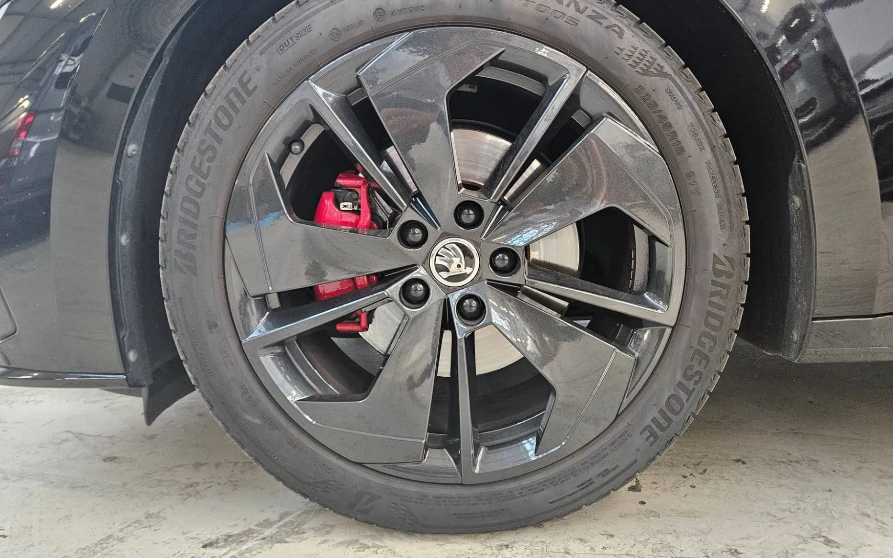 Notranja slika - Škoda Octavia - Combi 2.0 TDI RS DSG - 12