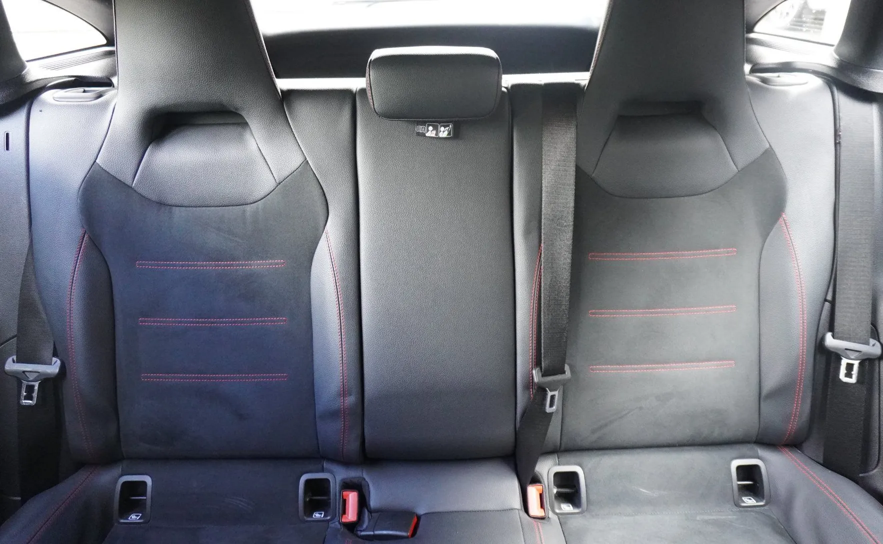 Zunanja slika - Mercedes-Benz CLA-Razred - CLA Shooting Brake CLA 200 Shooting Brake AMG Line Avt. - 12