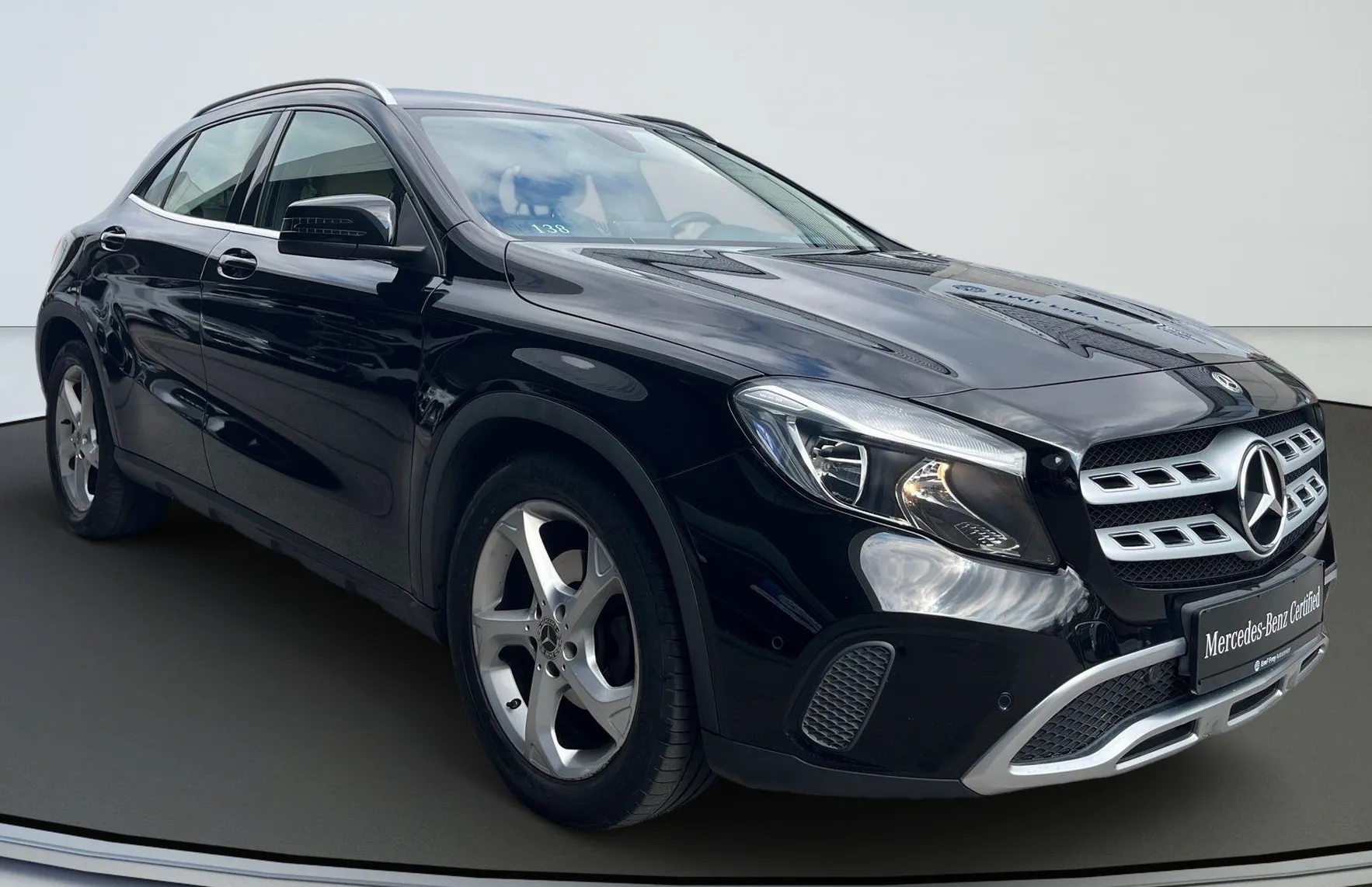 Zunanja slika - Mercedes-Benz GLA-Razred - GLA 180 Urban Avt. - 2