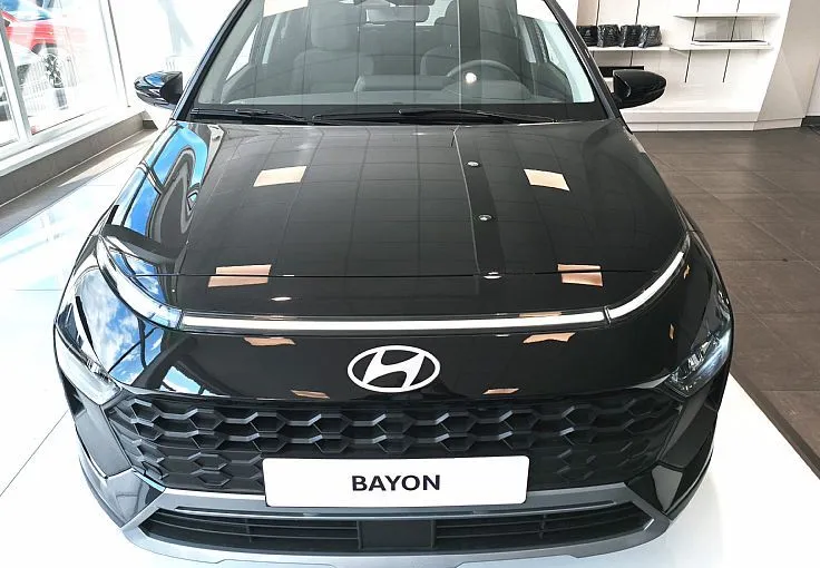 Zunanja slika - Hyundai Bayon - 1.0 T-GDI STYLE AVT-WINTER-REZ.KOLO-17 COL-VIDEO - 3