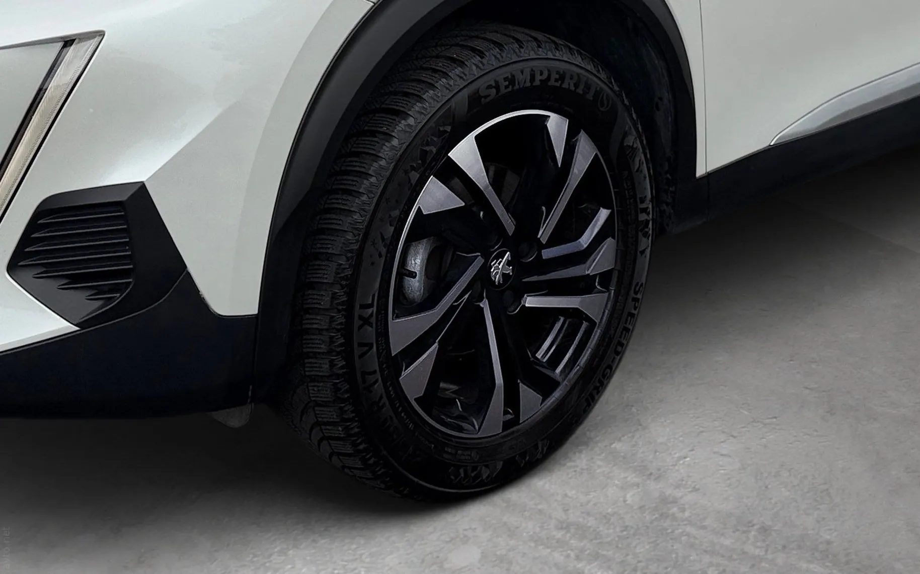 Zunanja slika - Peugeot 2008 - 1.2 PureTech 100 S S Allure Pack-SLO-LED- - 6
