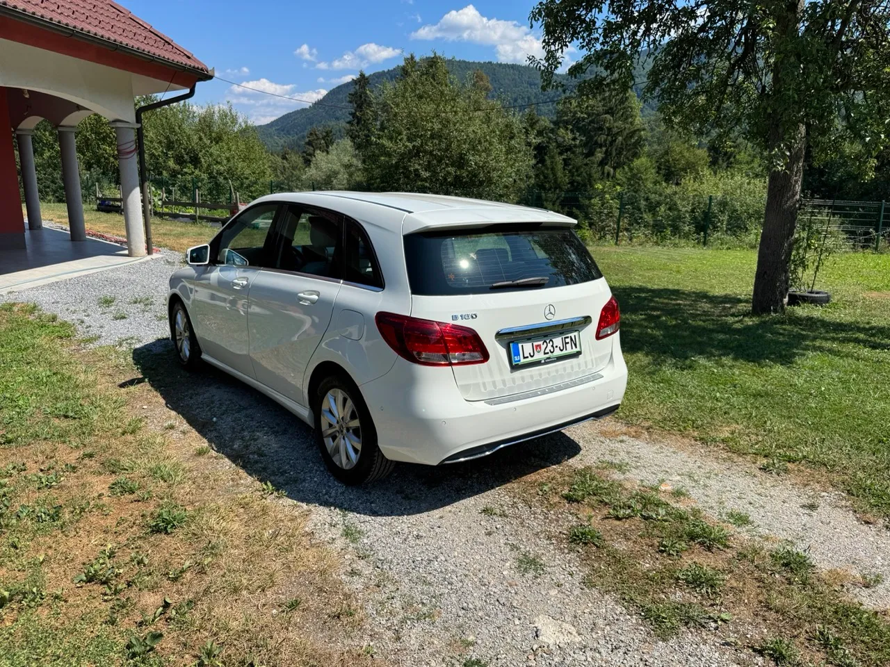 Zunanja slika - Mercedes-Benz B-Razred - B 180 - 2