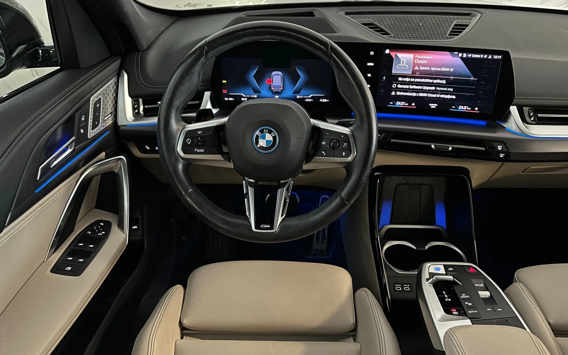 Notranja slika - BMW iX1 - xDrive30 |M-Sport|ACC|Pano|HUD|Harman|360K|SLO|... - 8