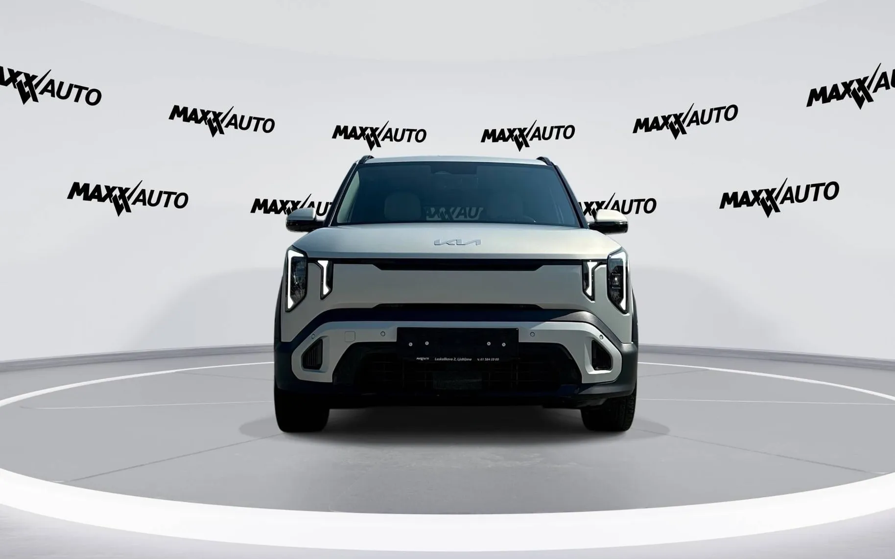 Zunanja slika - KIA EV2 - GT-Line 61 kWh 22KW AC+ PREMIČNA ZADNJA KLOP - 2