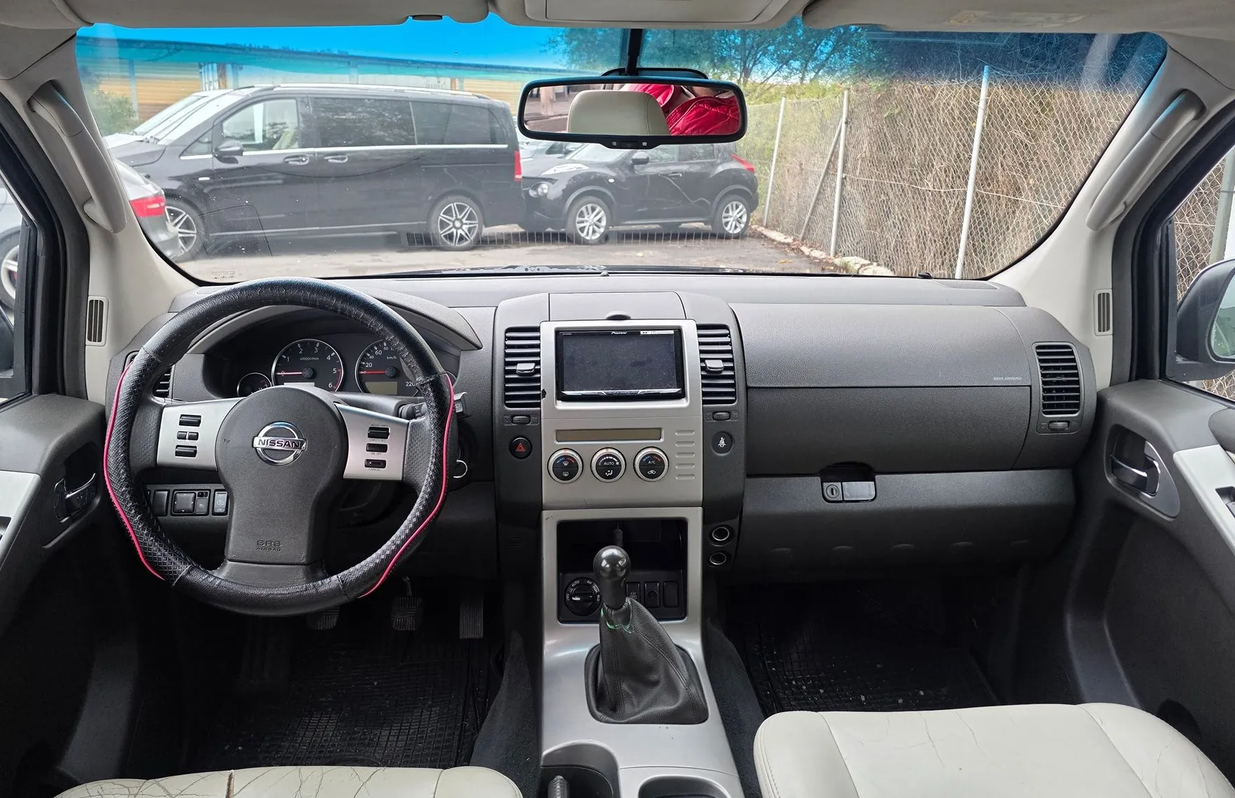 Zunanja slika - Nissan Pathfinder - 2.5 dCi 7 SEDEŽEV-ALU-KLIMA-4X4-SLOVENSKI - 9