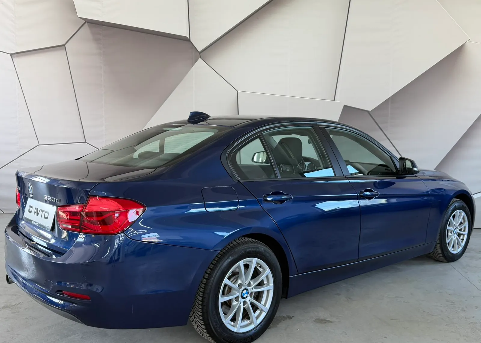 Zunanja slika - BMW Serija 3 - 320D XDRIVE - 2