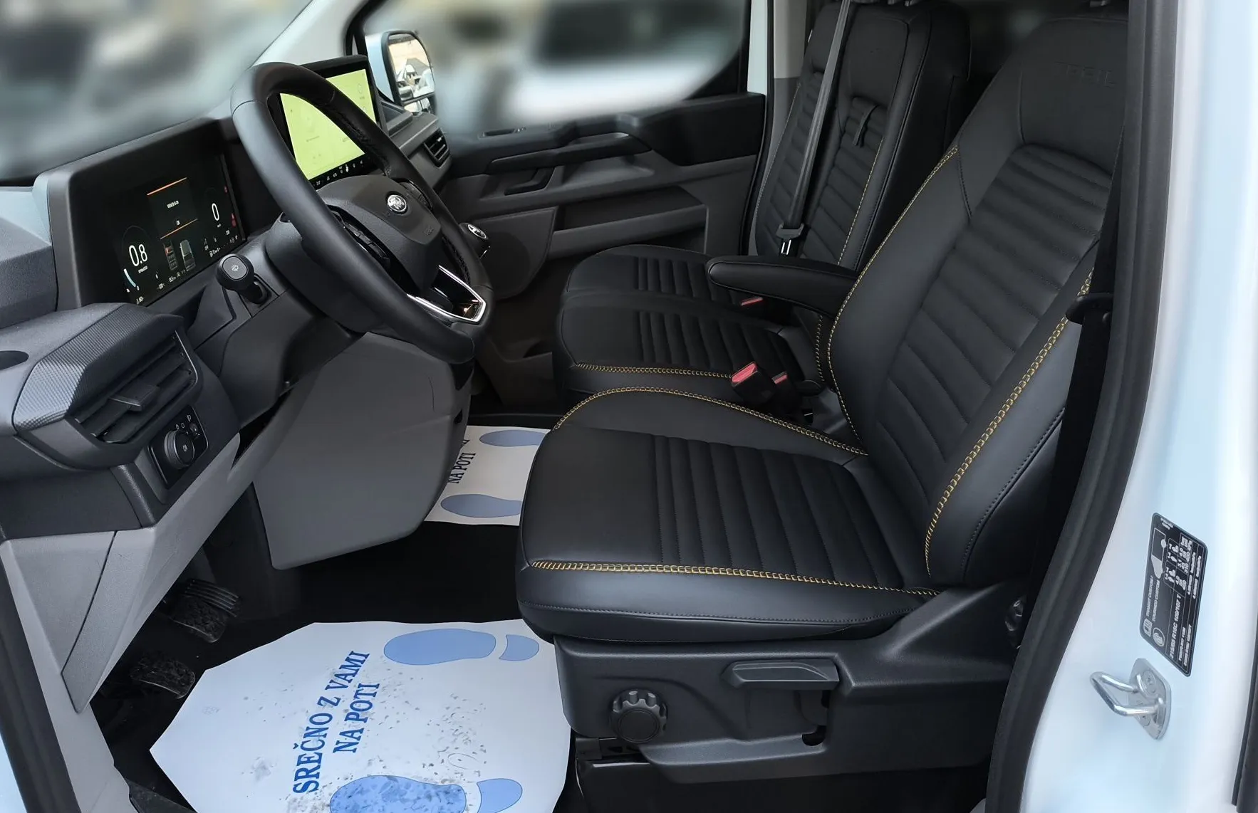 Zunanja slika - Ford Transit Custom - KOMBI TRAIL 2.0 TDCi 150 KM M6 L2H1 -ZALOGA - 9