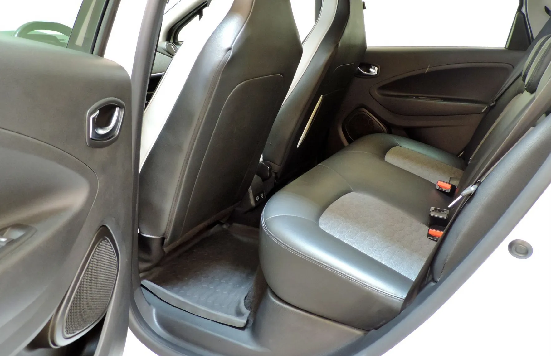 Zunanja slika - Renault Zoe - INTENS R135 - 9