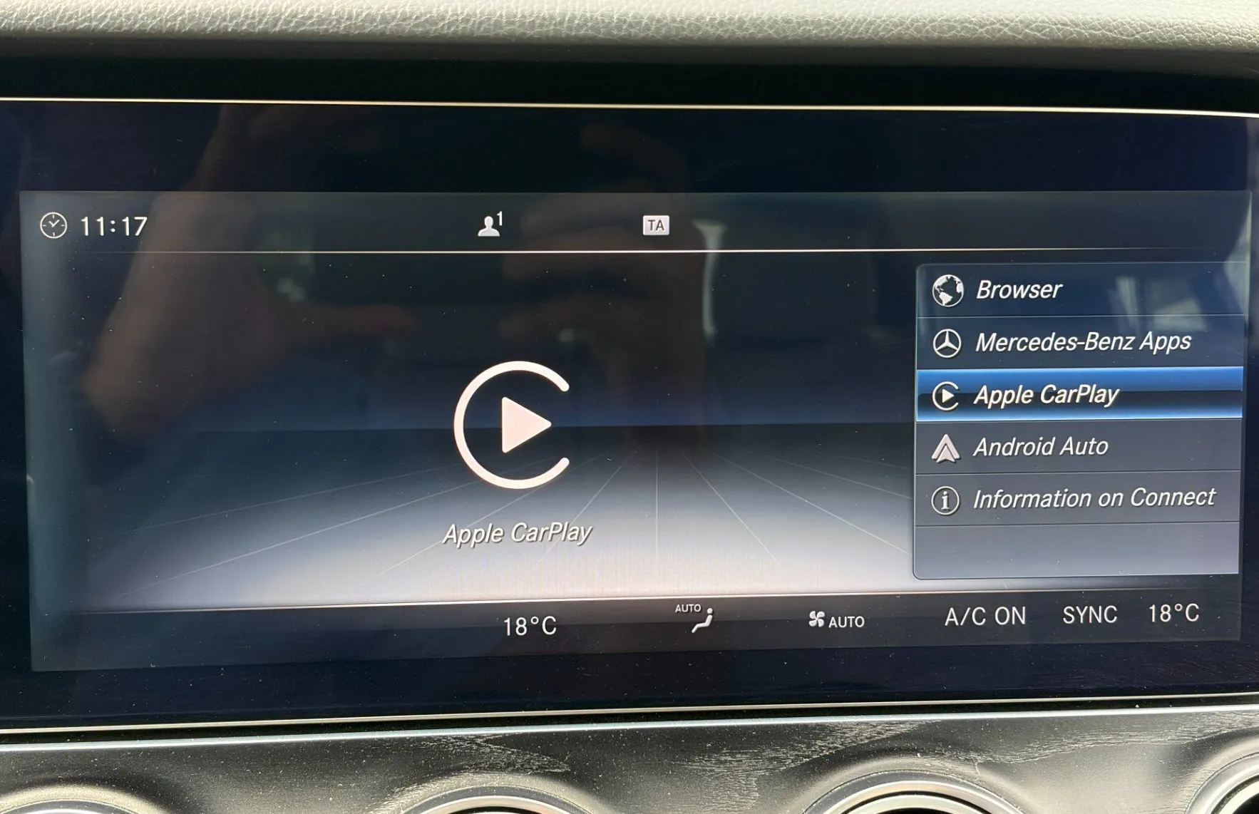 Zunanja slika - Mercedes-Benz E-Razred - E 220 d T Avantgarde Avt. - 16