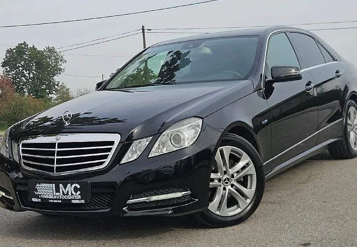 Zunanja slika - Mercedes-Benz E-Razred - °AVANTGARDE° 220 CDI 170ks °AUTOMATIC° °XENON° - 3