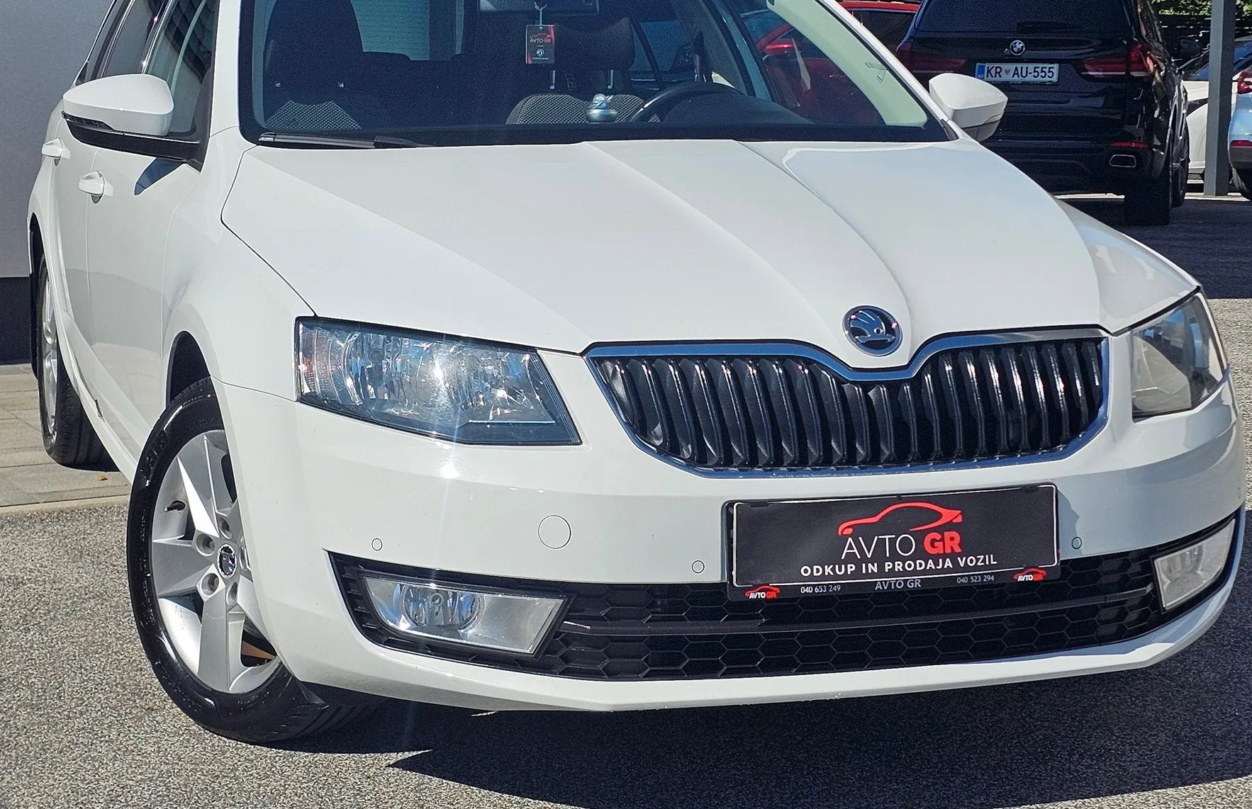 Zunanja slika - Škoda Octavia - Combi 1.6 TDI -PANORAMA-KAMERA-PDC-ODLIČNA-KREDIT - 7