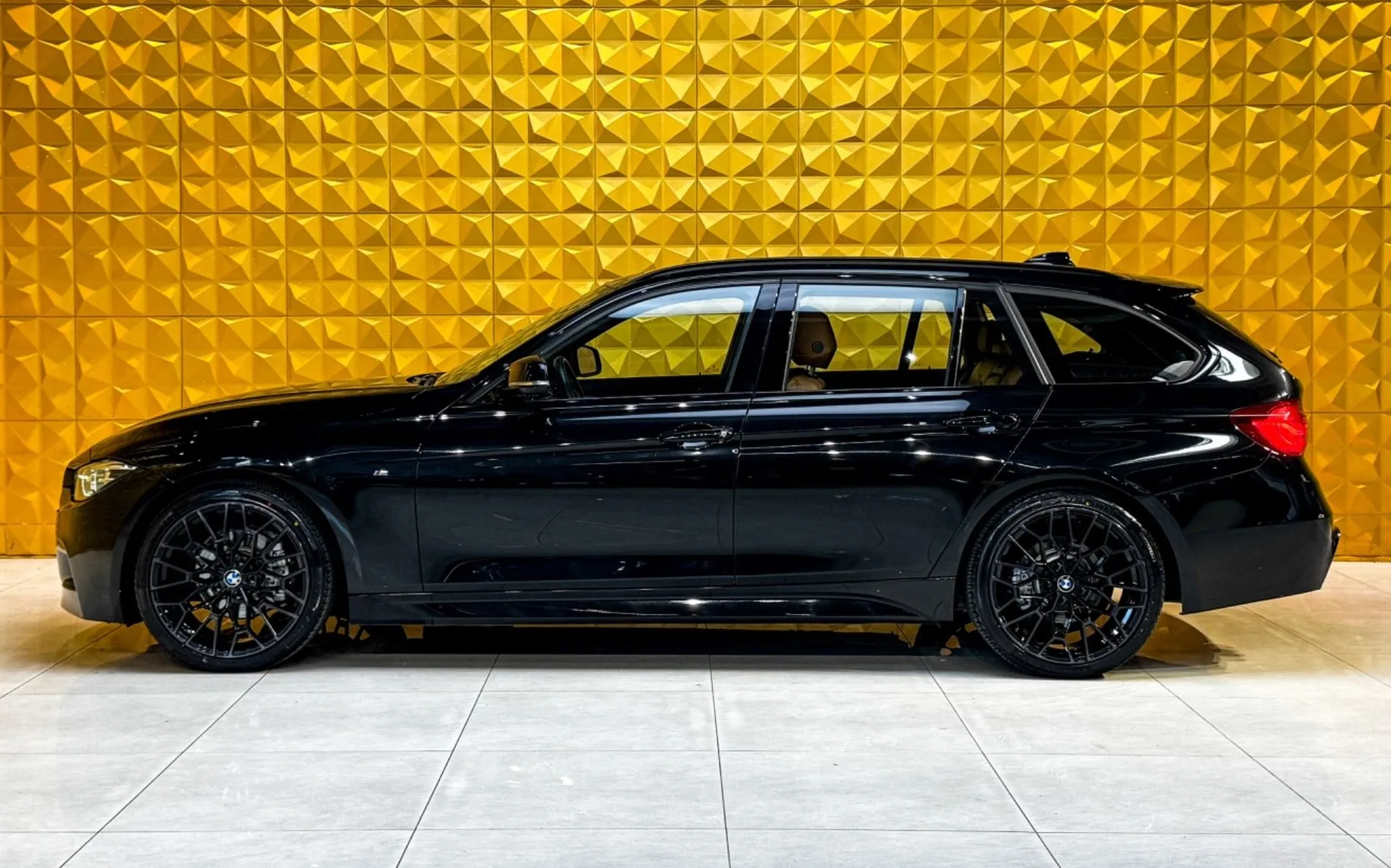 Zunanja slika - BMW serija 3 Touring: - 320d AUT. M Sport-LED-GRETJE-NAVI-TEMP... - 6