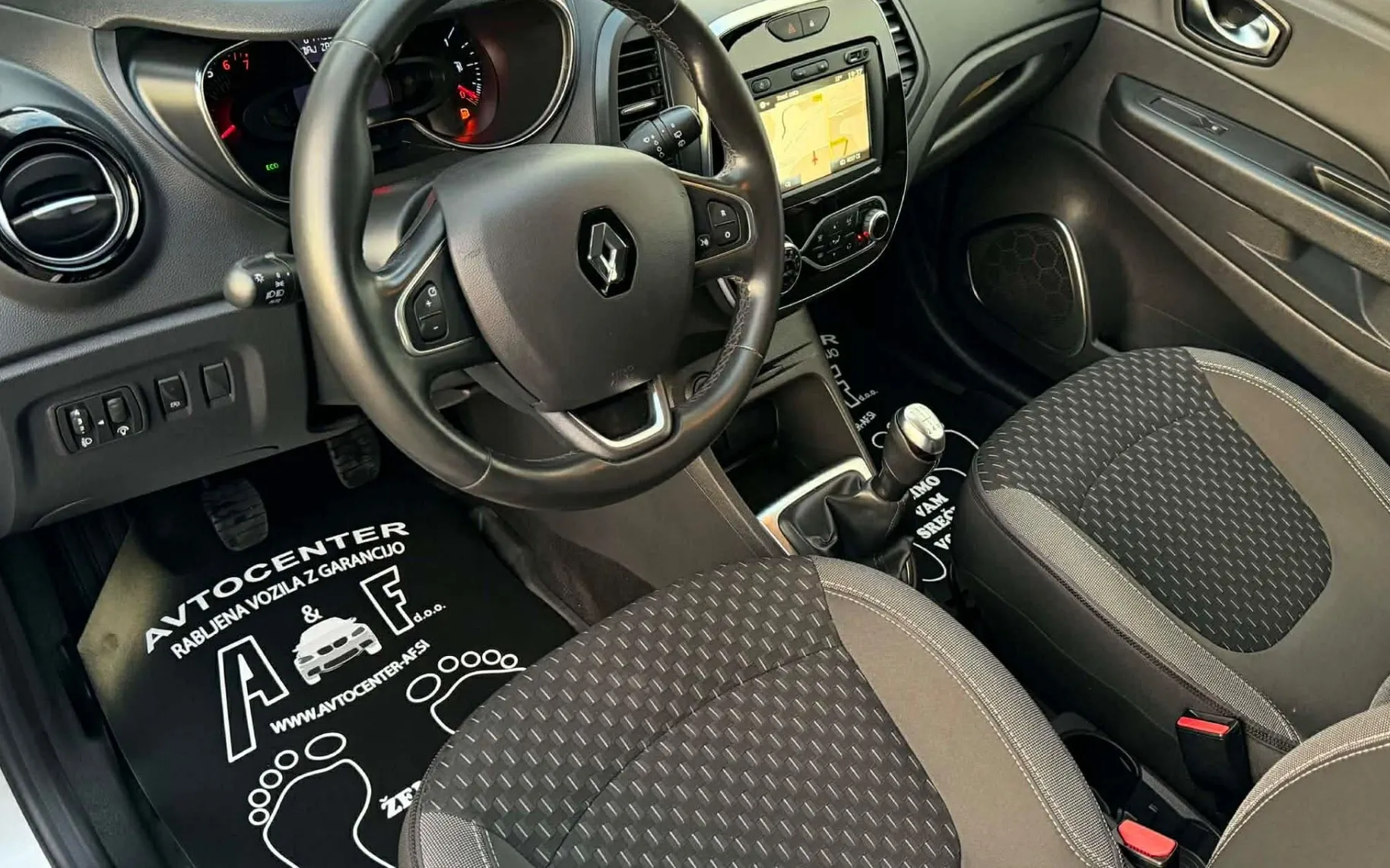 Zunanja slika - Renault Captur - TCe 90-LED-NAVI-110.000km-LIZING ZA TUJCE-KEYLES-. - 8