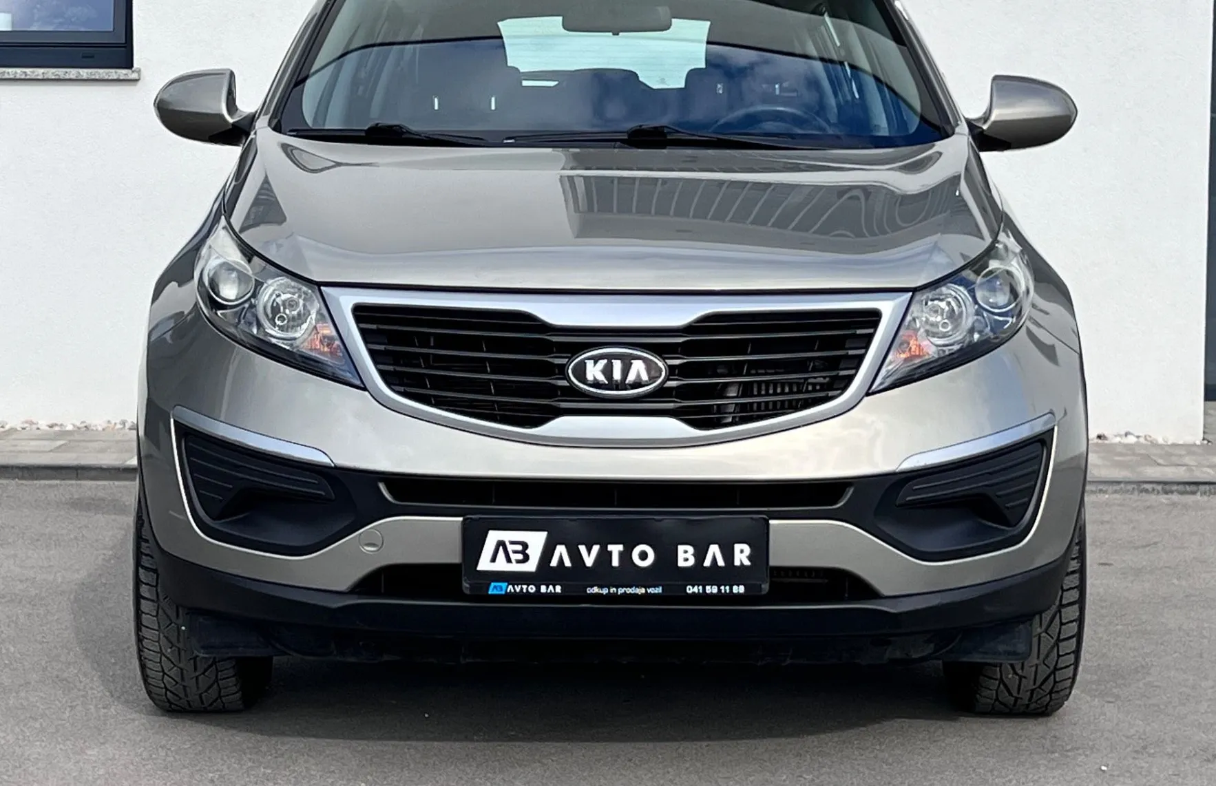 Zunanja slika - KIA Sportage - 1.7 CRDi+SLO - 2