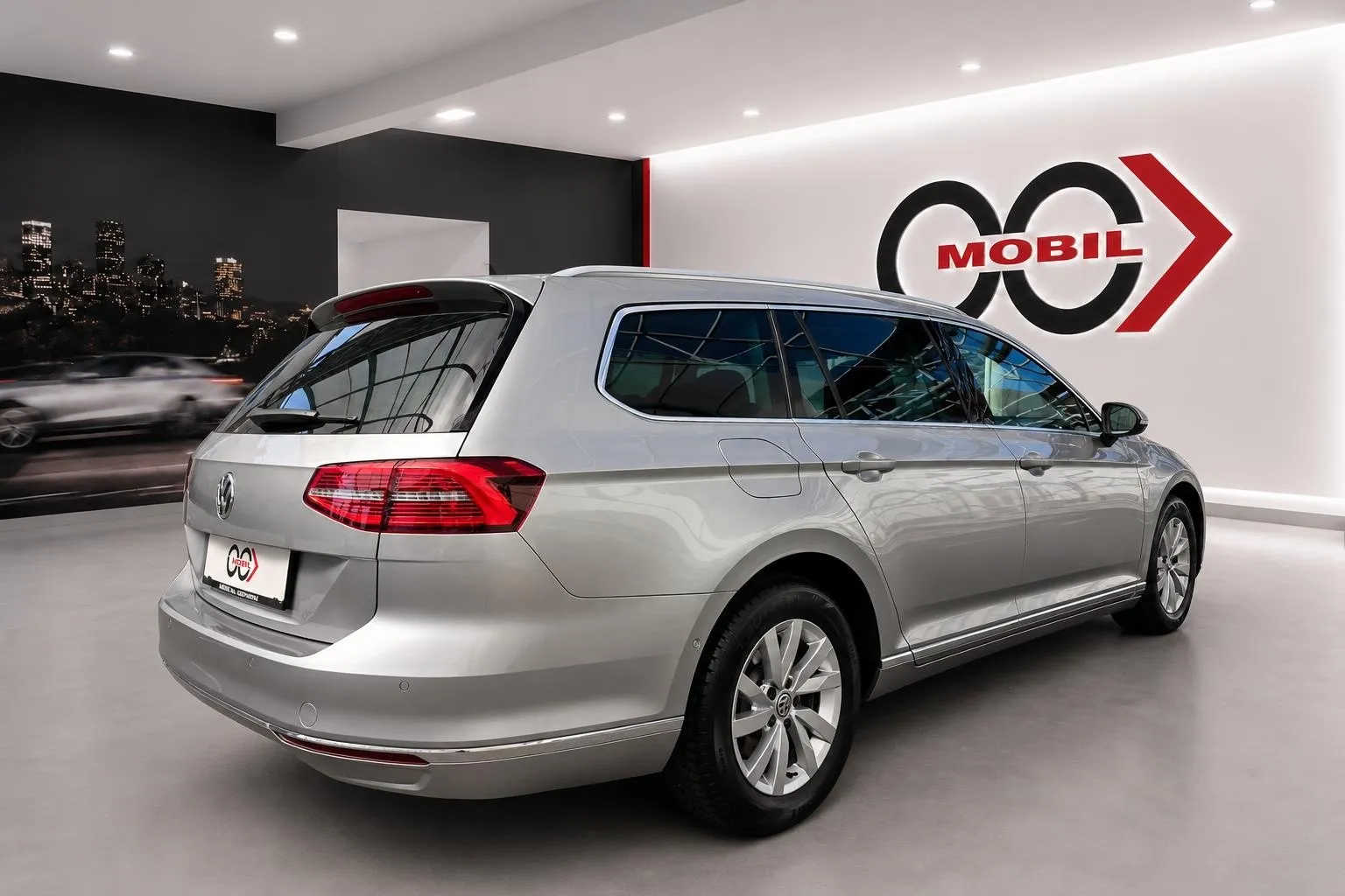 Zunanja slika - Volkswagen Passat Variant - 2.0 TDI Highline - LED.alcantara.kamera.ACC.kljuka - 5