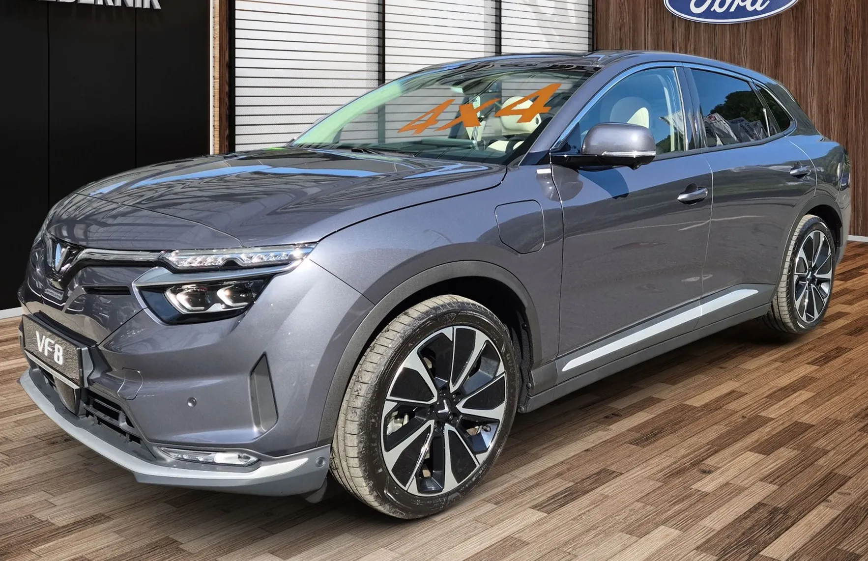 Zunanja slika - Vinfast VF8 - 87.7kWh AWD Plus 408PS-GRATIS POLNILNICA 22KW - 1