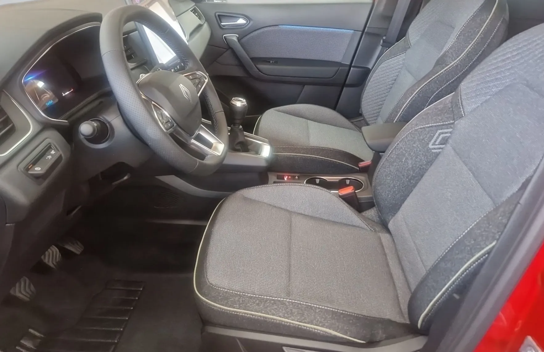 Zunanja slika - Renault Captur - TCe 115 Techno + paket ZIMA - 15