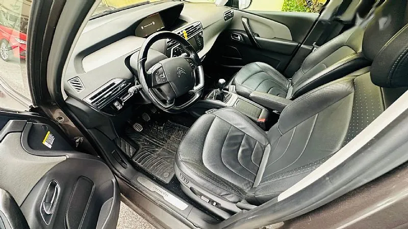 Zunanja slika - Citroën C4 - BlueHDi 150 S S Feel NAVI USNJE.PDC. KAMERA - 12
