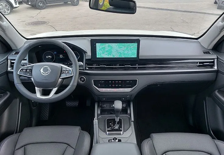 Zunanja slika - SsangYong Musso - 2.2 XDi ULTIMATE 4x4 A T VEČ BARV - 9