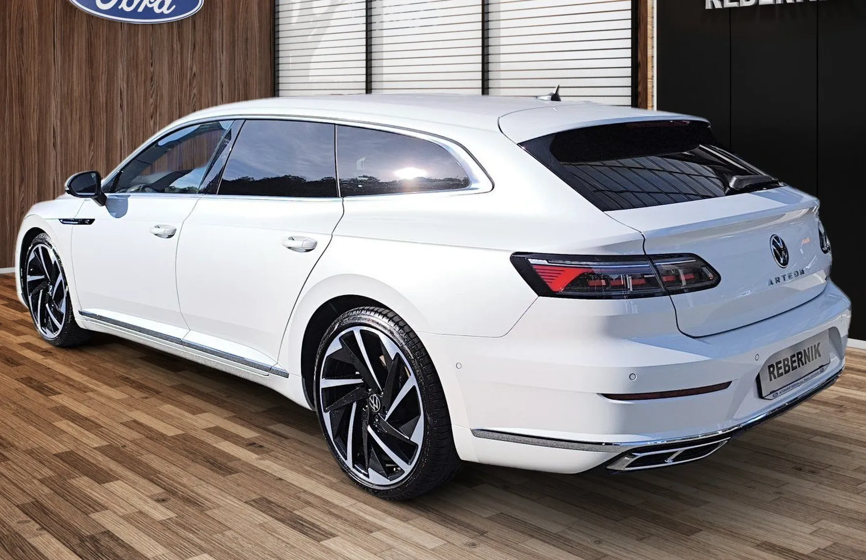 Zunanja slika - Volkswagen Arteon - Shooting Brake SB 4motion 2.0 TSI BMT R-LINE DSG 280 PS-MA - 5