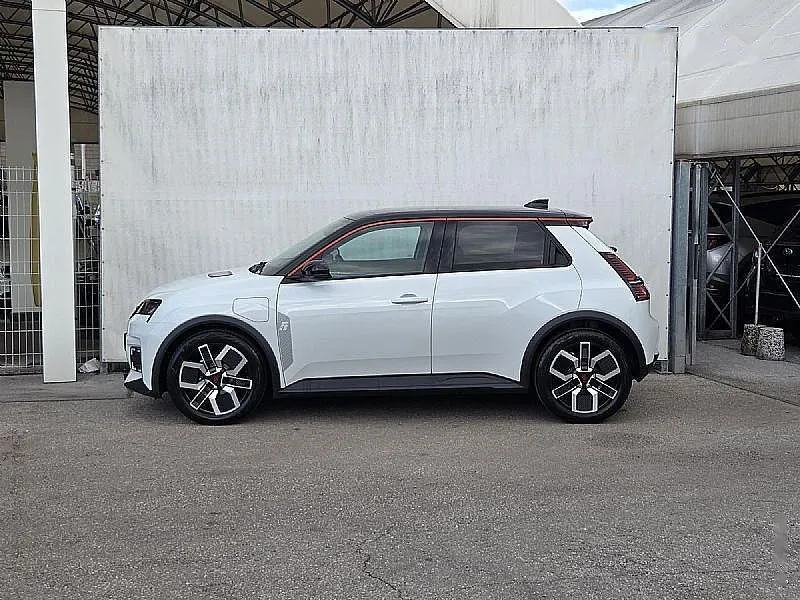 Zunanja slika - Renault 5 E-Tech Electric - Techno EV40 + Paket Zima+Udobje+Vožnja+Parkiran - 7