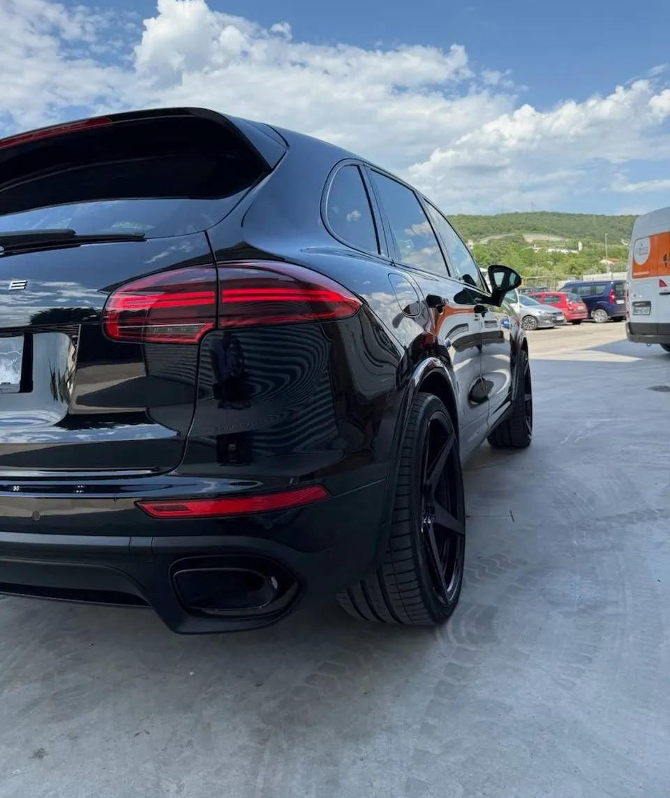 Zunanja slika - Porsche Cayenne - 3.0 TD Platinum Edition 22col ODLICEN-POLOG 2900 - 1