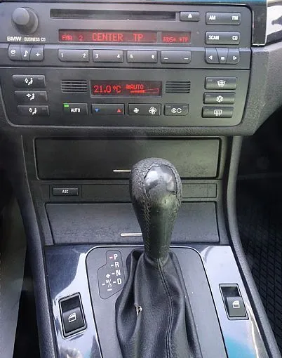 Zunanja slika - BMW Serija 3 - Touring: 320d INDIVIDUAL OPREMA - AVTOMATSKI MENJALNIK - 10