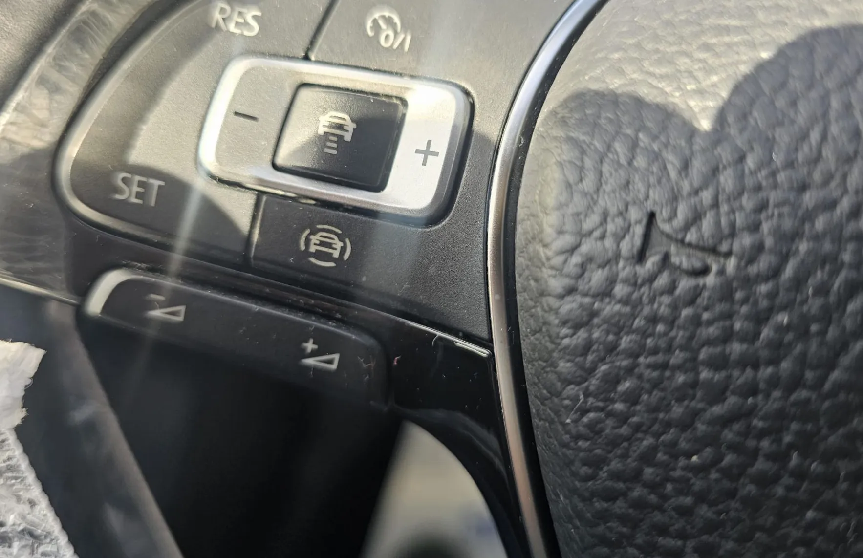 Zunanja slika - Volkswagen Tiguan - 2.0 TDI 150 DSG |navi|alu|PDC|aktivni temp|Asiss| - 11