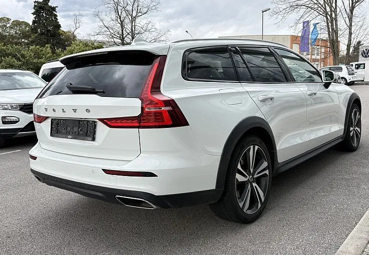 Zunanja slika - Volvo V60 Cross Country - D4 AWD AUT Cross Country Pro - 3