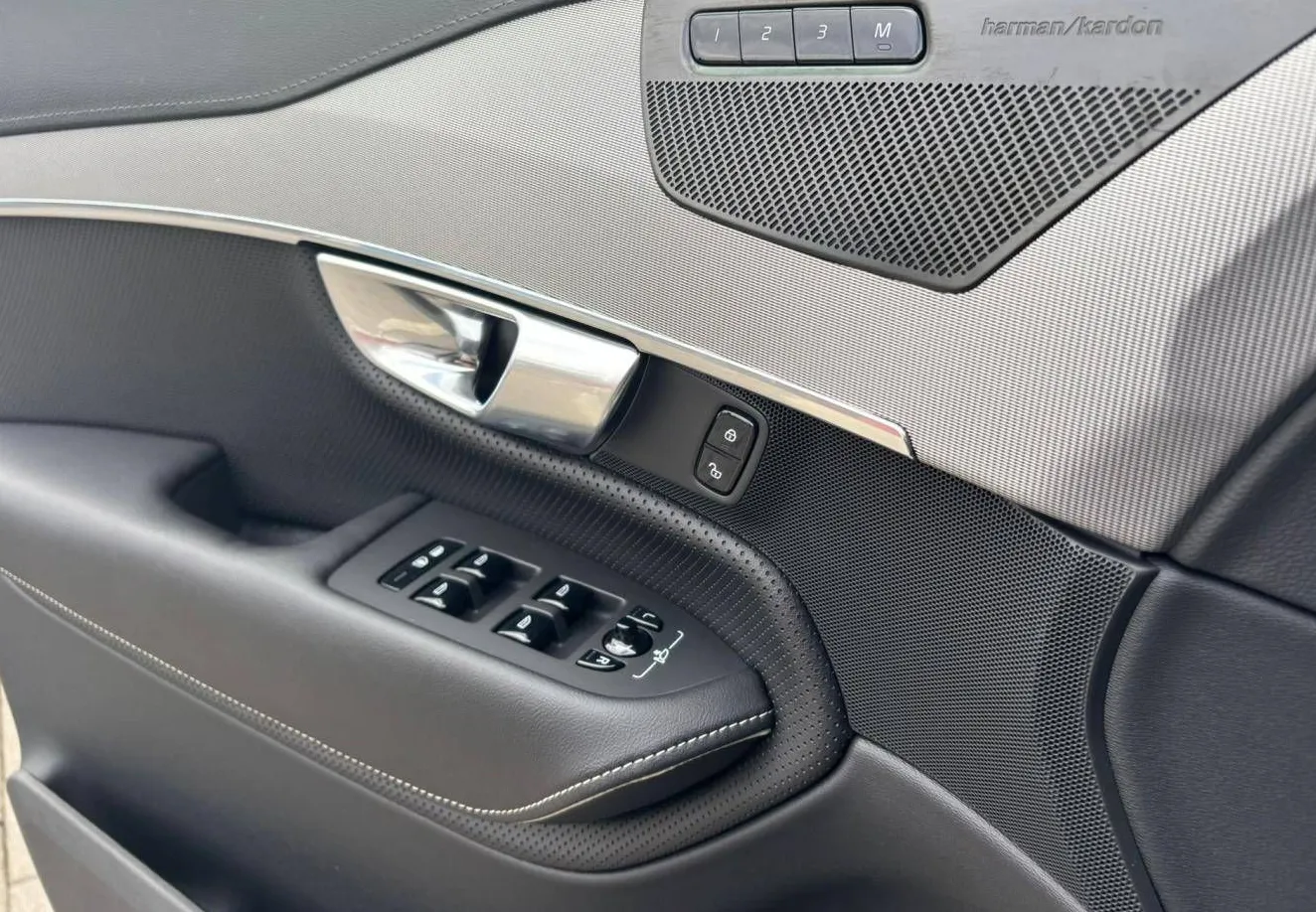 Zunanja slika - Volvo XC90 - B5D AWD Plus Dark Avt. SLO-ZRAČNO-HAR KARDON-PANO. - 10