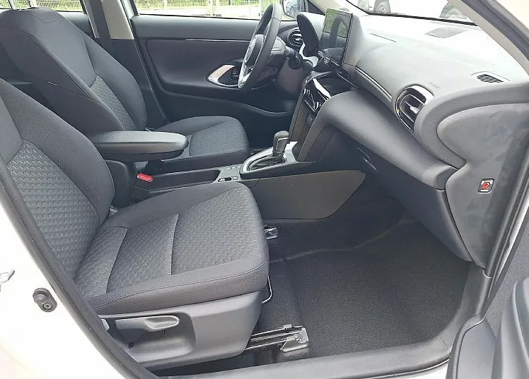 Zunanja slika - Toyota Yaris Cross - MY25 1.5 HEV 5D E-CVT COOL - 12