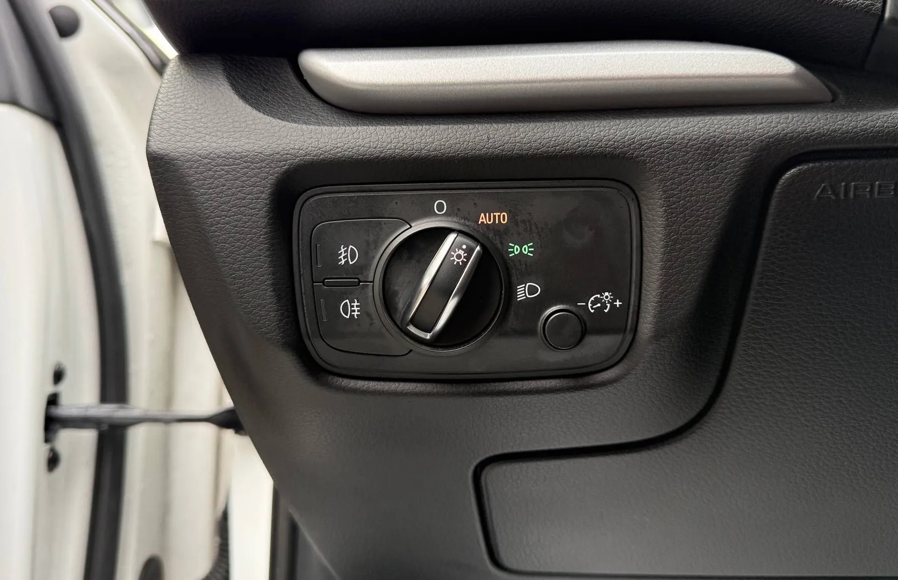Zunanja slika - Audi A3 - 1.6 TDI S LINE LED NAVI PARKIRNI SENZORJI TEM TOP. - 17