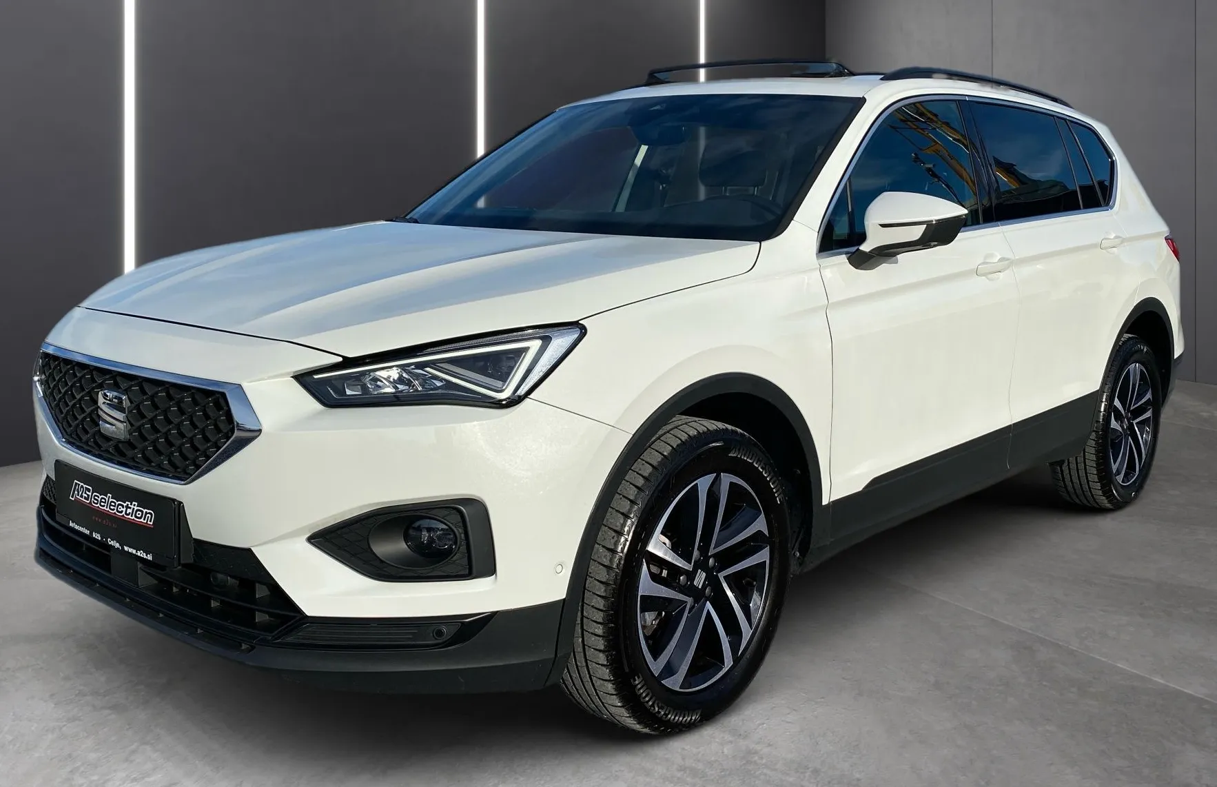 Zunanja slika - Seat Tarraco - 2.0 TDI 110KW STYLE DSG-PANORAMA-KAMERA-ACC.... - 1