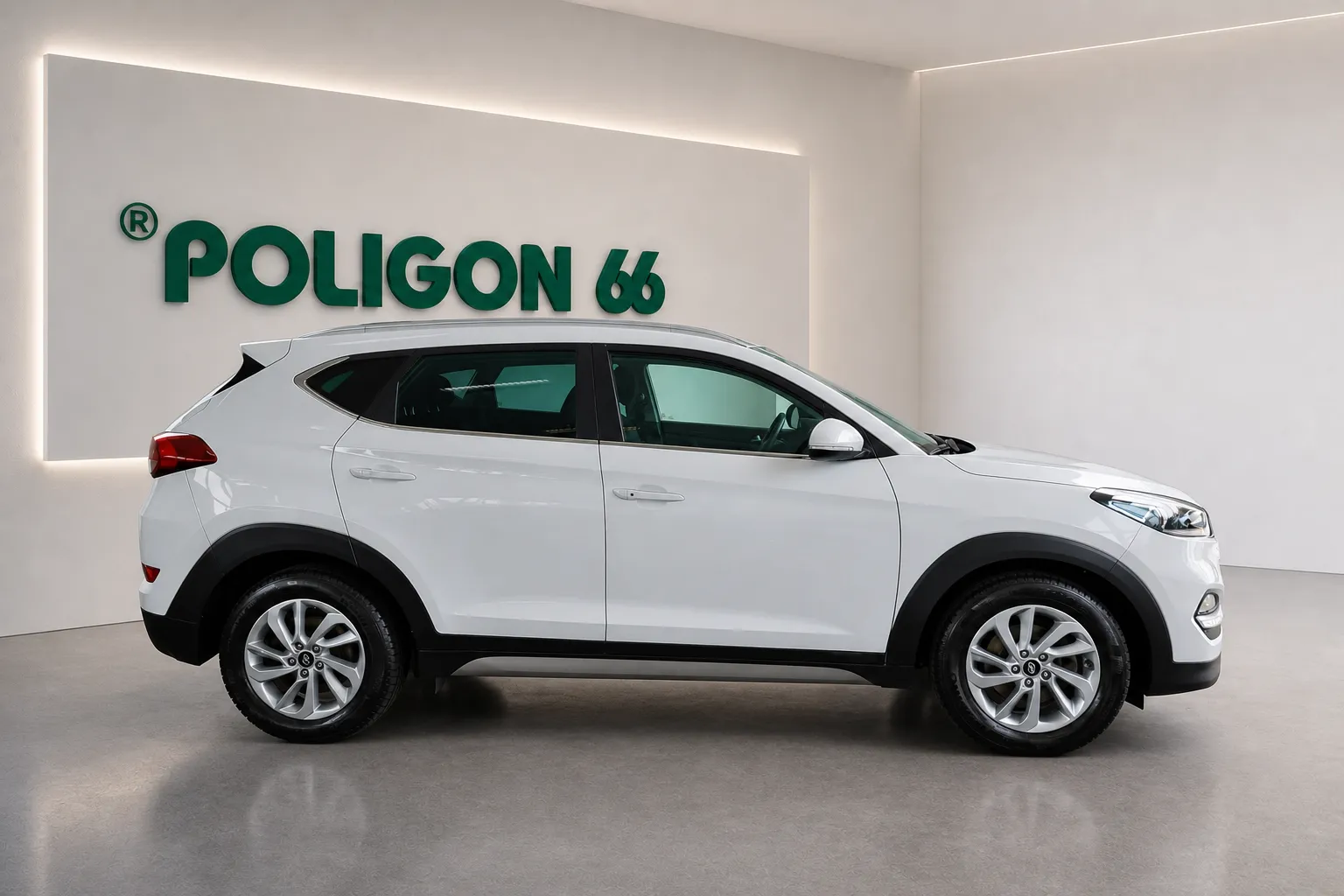 Zunanja slika - Hyundai Tucson - 1.7 CRDI-KAMERA-ODLIČEN-M 2019-1 LASTNIK... - 2