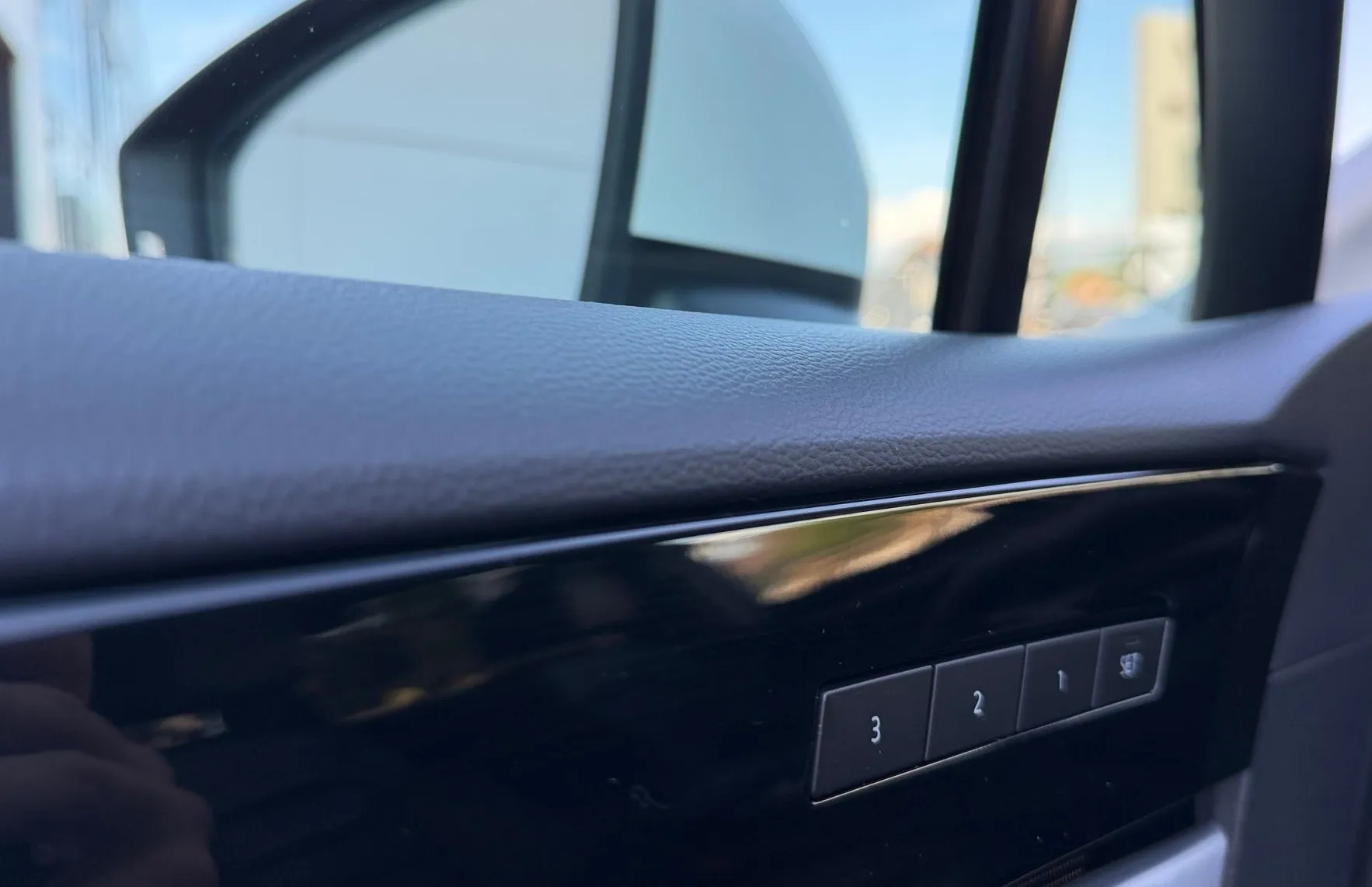 Zunanja slika - VW Touareg - 4motion V6 TDI Elegance Tiptronic-Slovensko vozilo - 16