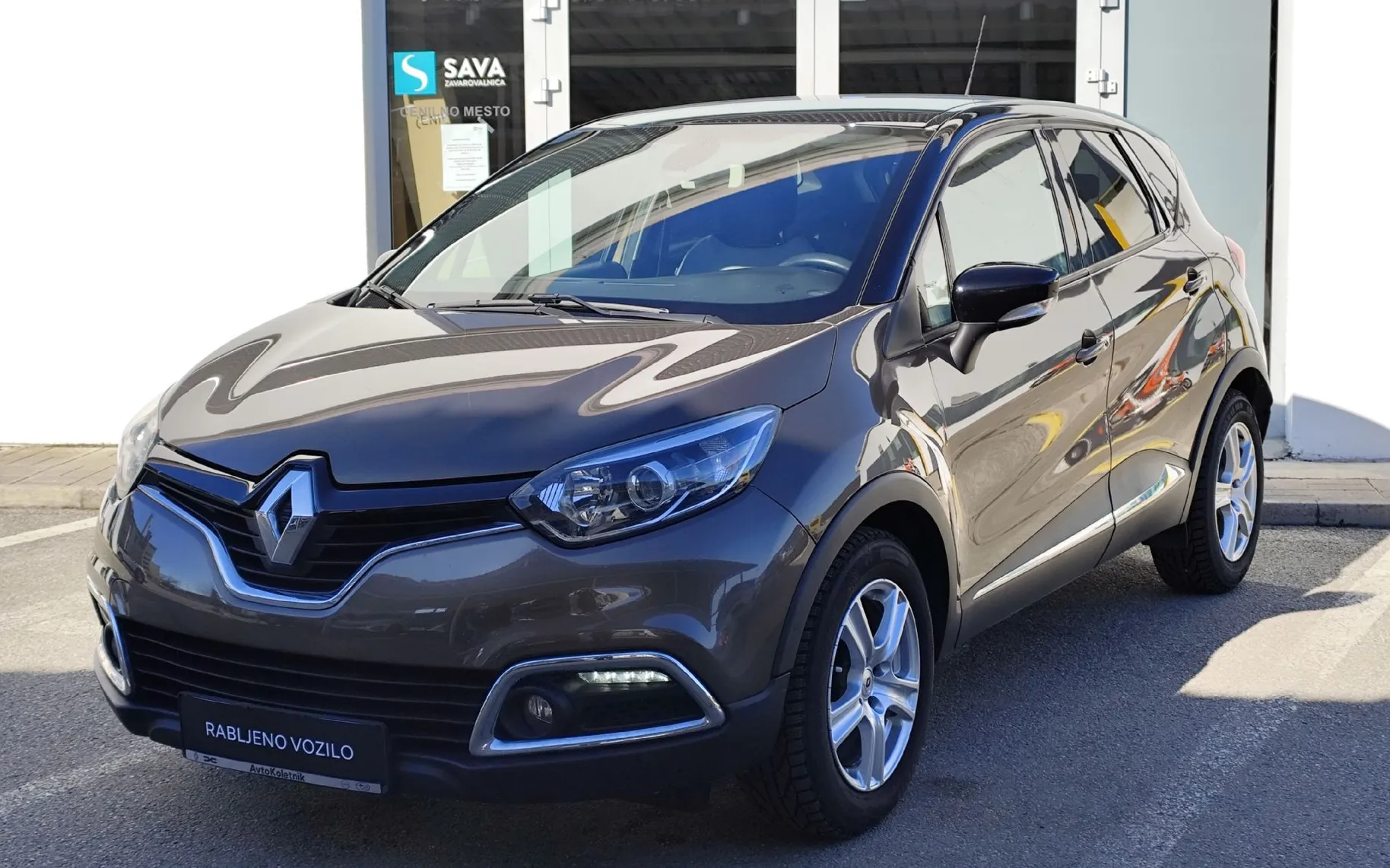 Zunanja slika - Renault Captur - Authentique TCe 90 Stop Start - 1