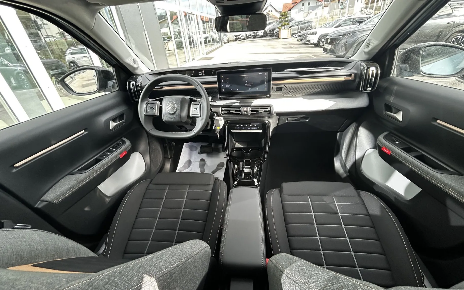 Zunanja slika - Citroën C3 Aircross - Hybrid145 ëDCS6 PLUS - 12