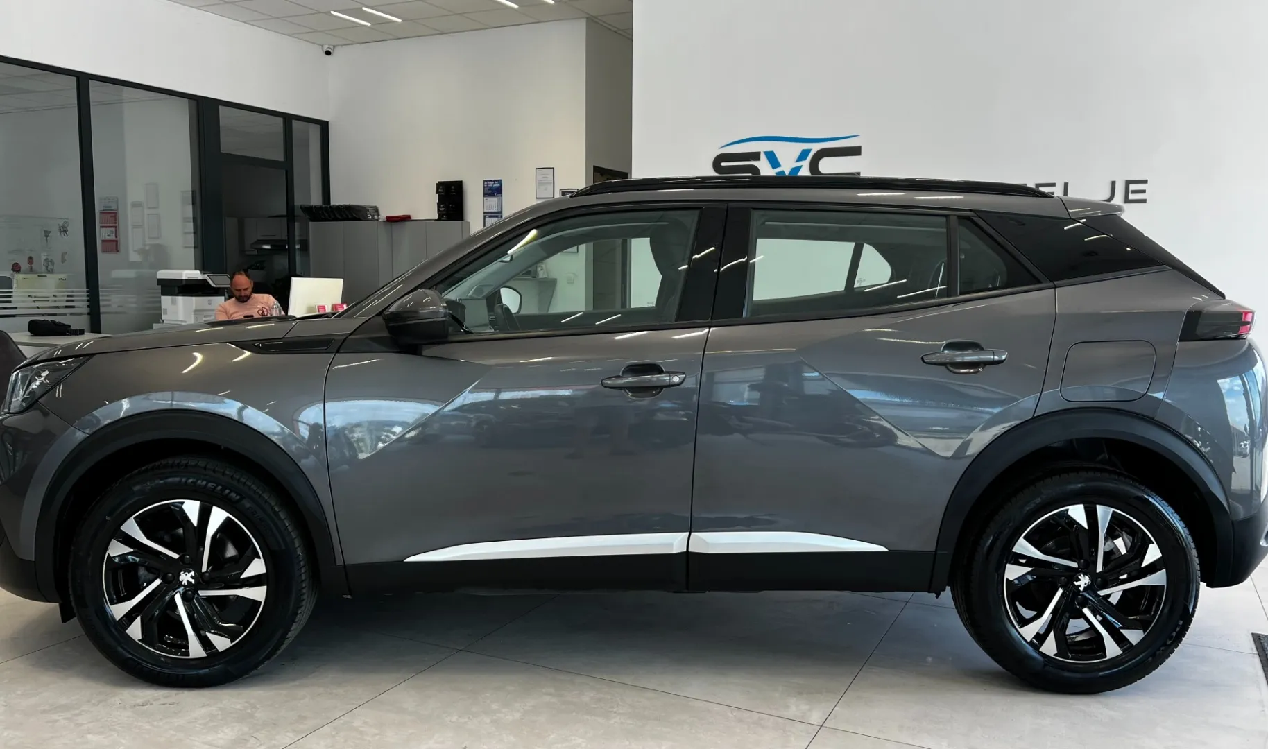 Zunanja slika - Peugeot 2008 - 1,2 PureTech 130 S&S ALLURE - 3