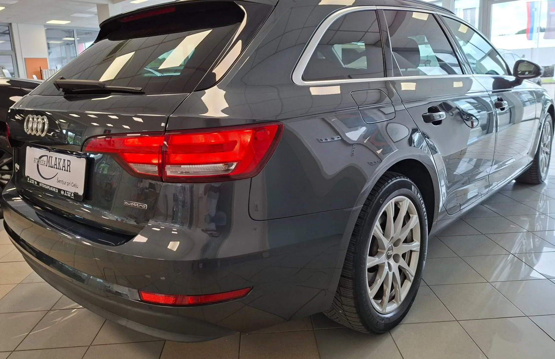 Zunanja slika - Audi A4 - Avant quattro 2.0 TDI-LED-NAVI-KAMER-PDC-VLEČNA-ODLIČEN- - 4