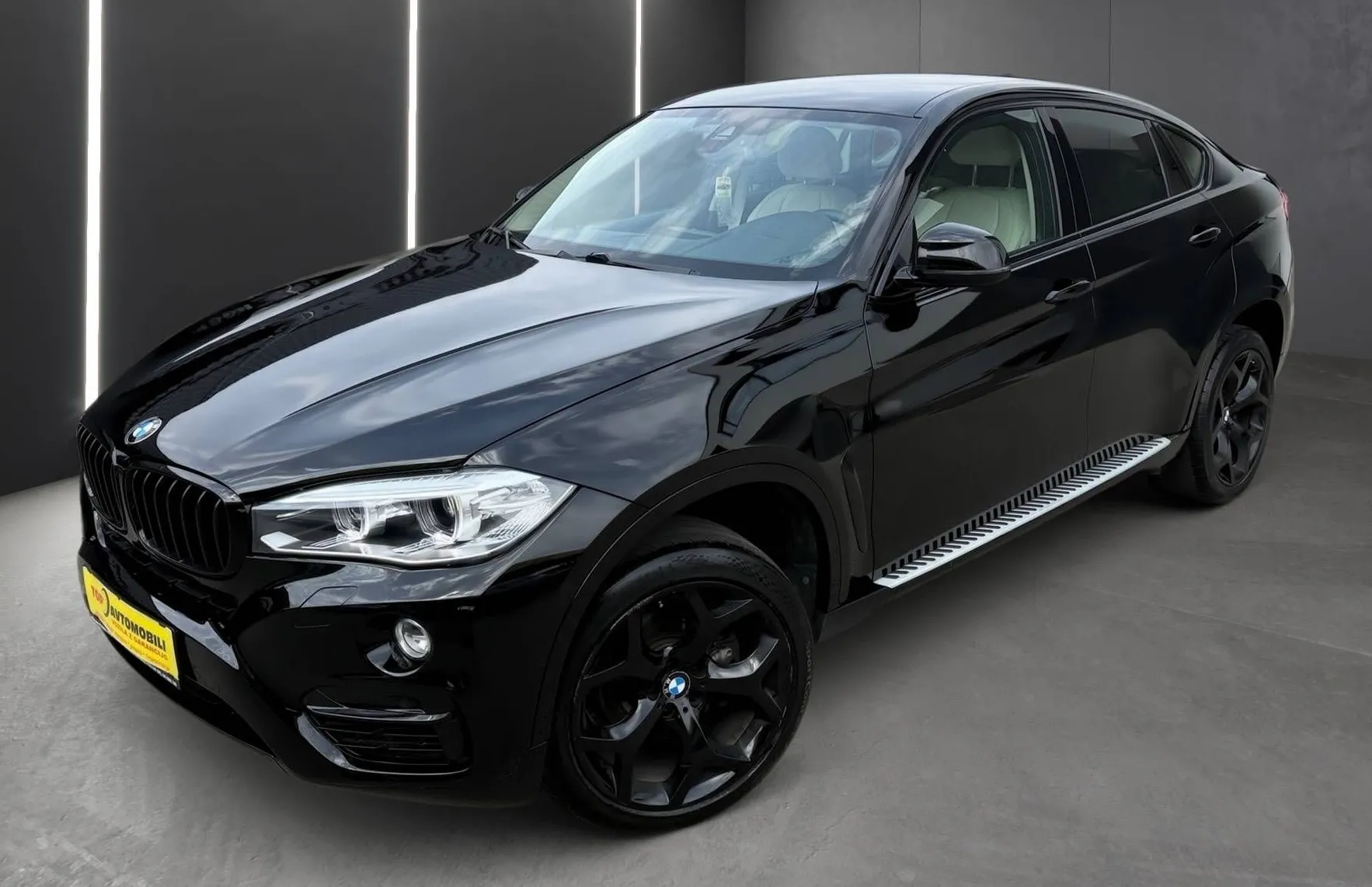 Zunanja slika - BMW X6 - serija :  xDrive 30d LED NAVIGACIJA TEMP PDC VIRTUAL TOP - 2