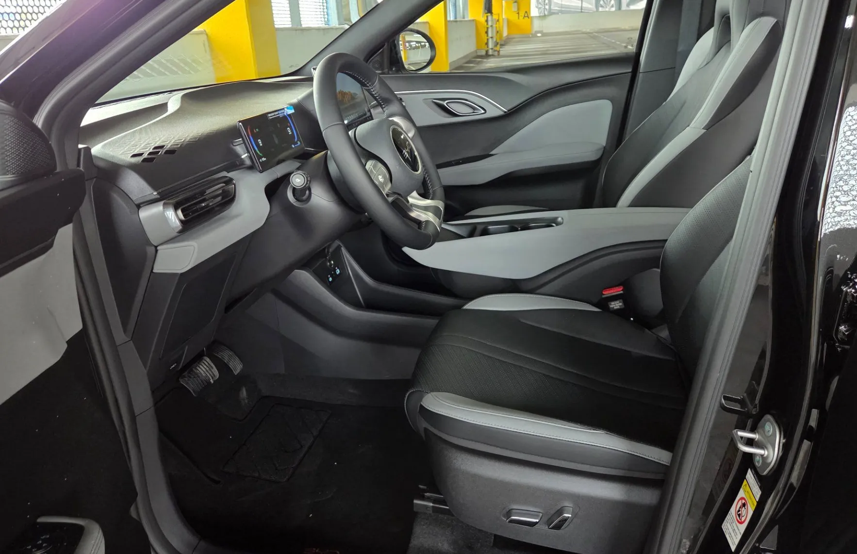 Zunanja slika - BYD DOLPHIN SURF - 43.2 kWh Boost NA ZALOGI - 6