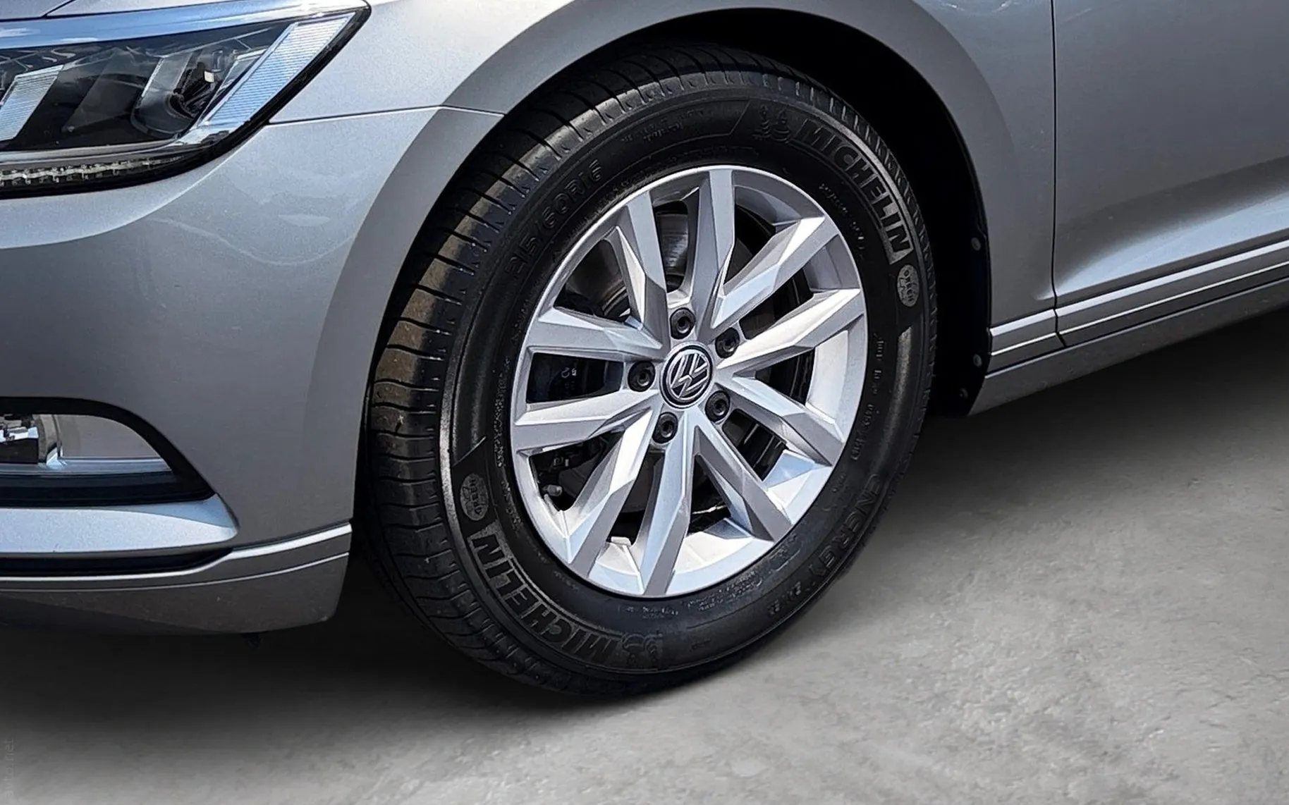 Zunanja slika - Volkswagen Passat Variant - 2.0 TDI BMT Connect DSG-SLO-ACC-PDC-Vzvr.kamera... - 6