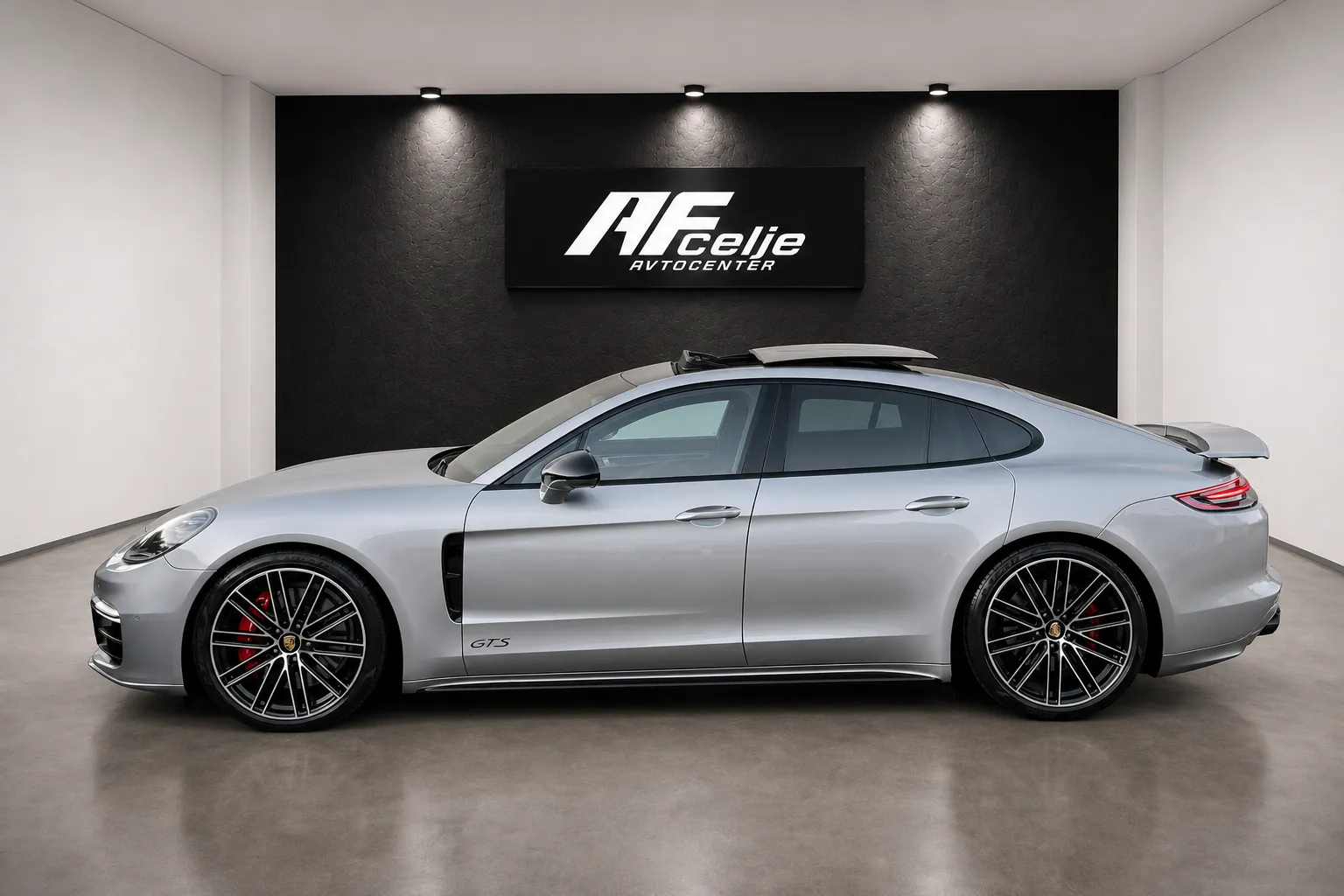 Zunanja slika - Porsche Panamera - 4.0 V8 GTS-PANORAMA-MATRIX-SOFT CLOSE-HLAJENJE-... - 6