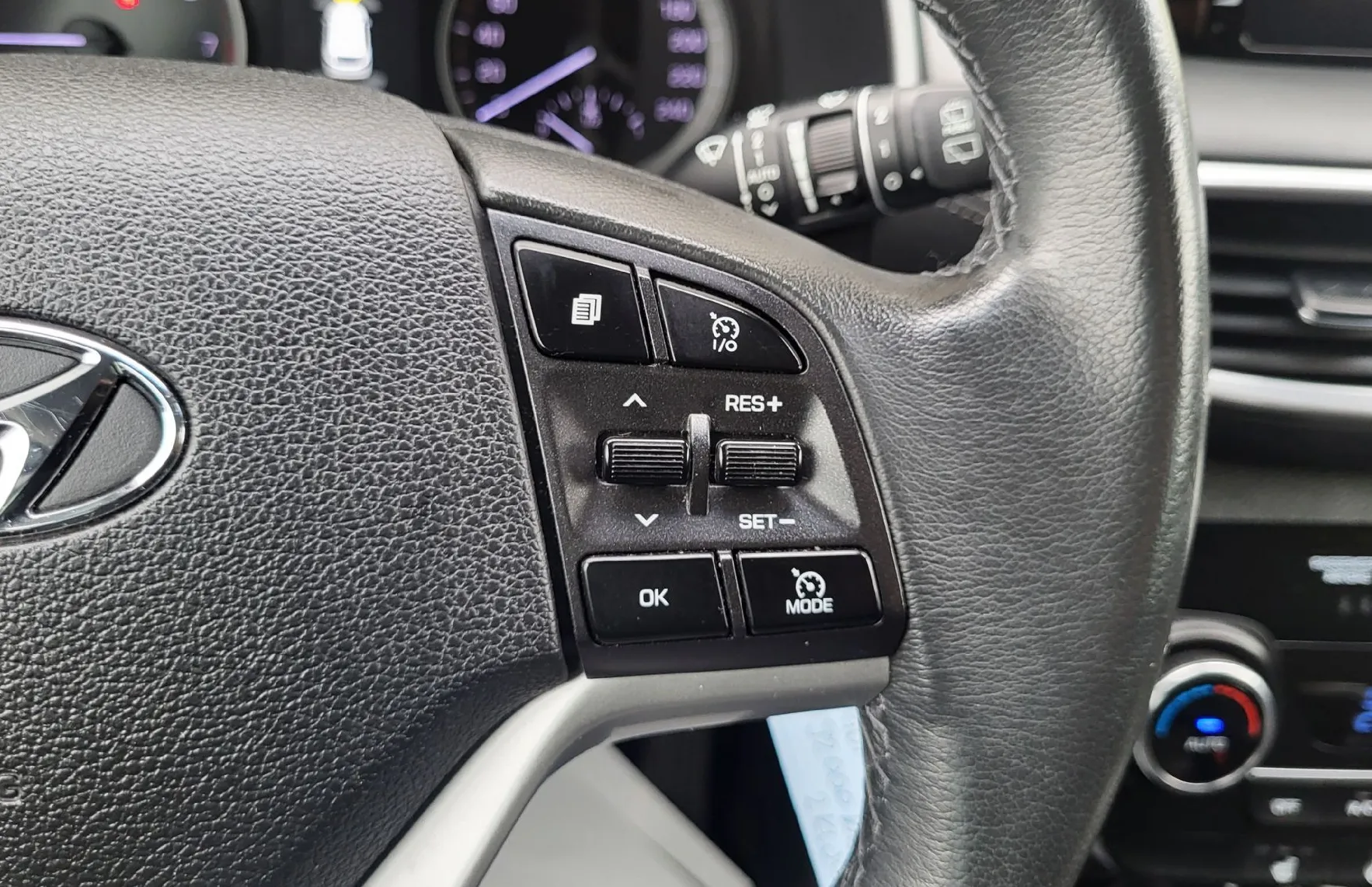 Zunanja slika - Hyundai Tucson - 1.6 GDI Premium slo-navi-alu-pdc-acc-tempom-kamera - 11