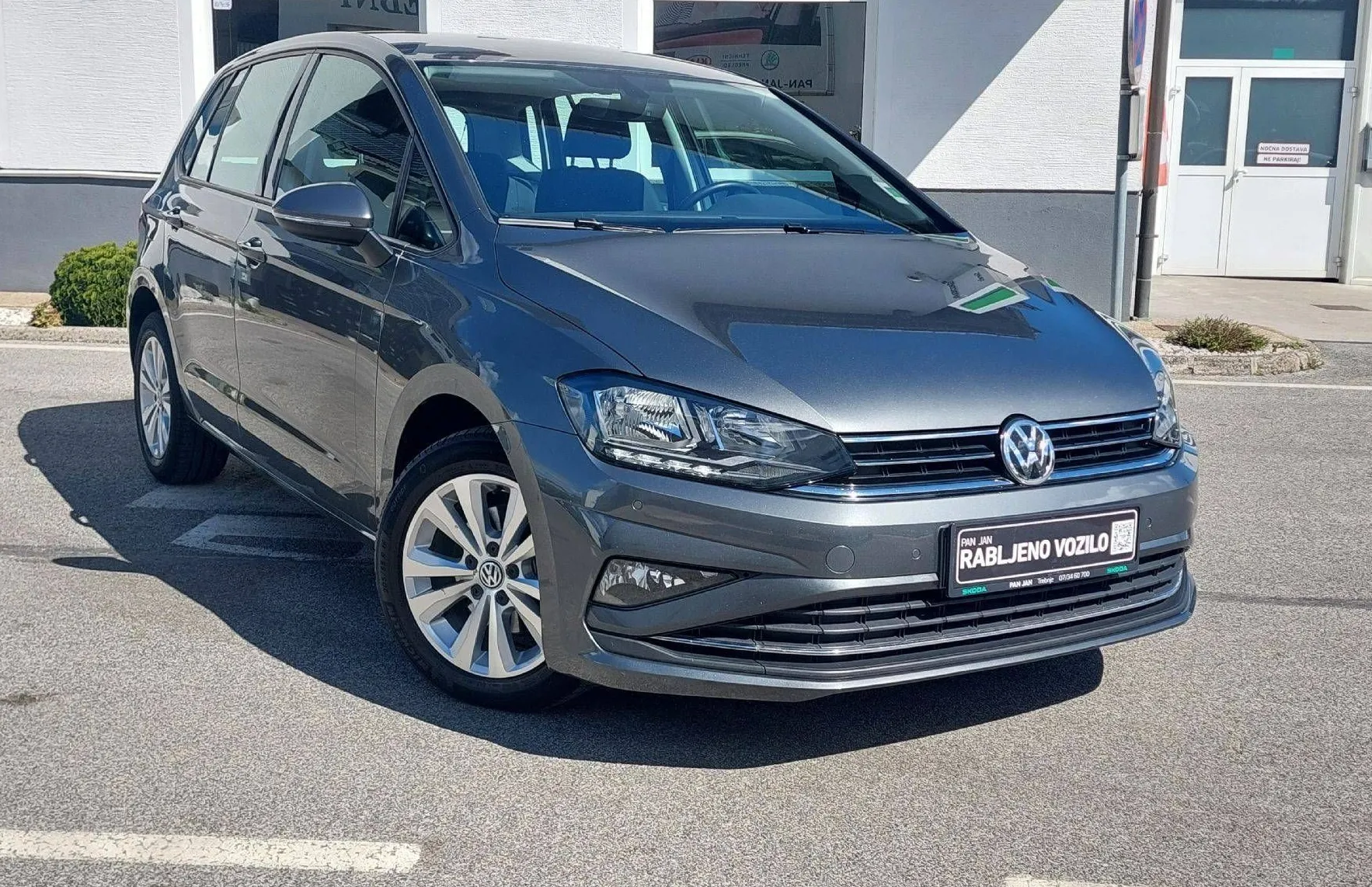 Zunanja slika - Volkswagen Golf - Sportsvan 1.6 TDI Comfortline 85  115 - 3